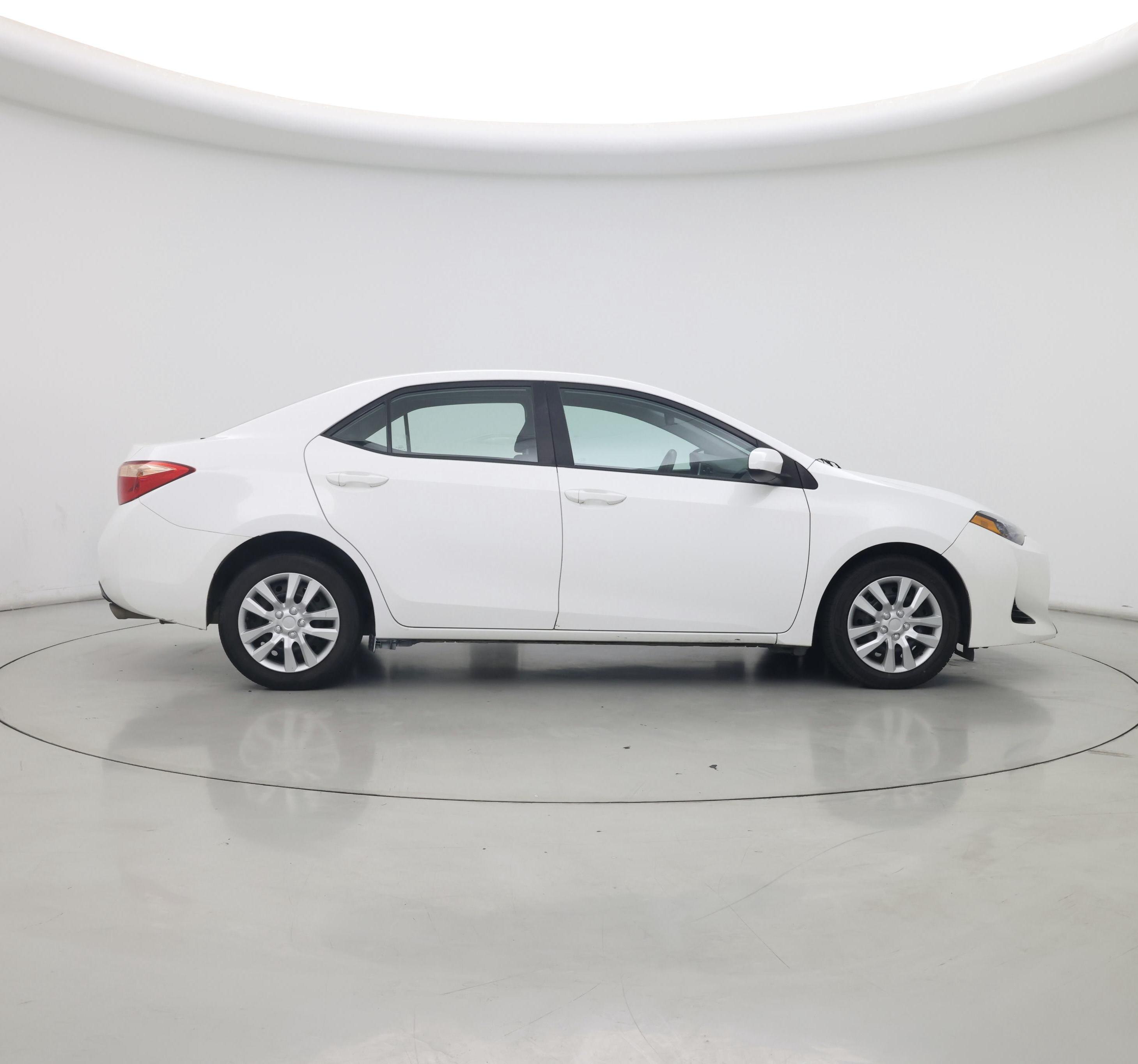 Thumbnail: 2017 Toyota Corolla - 7
