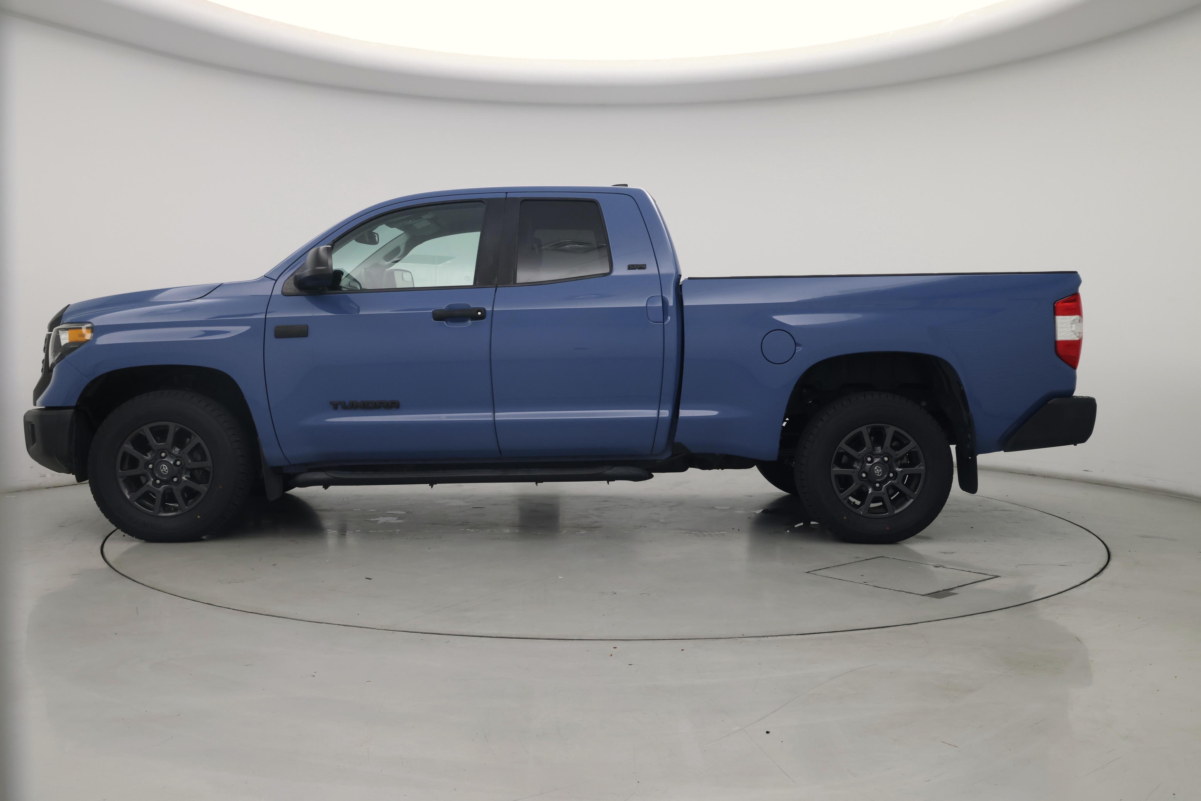 Thumbnail: 2021 Toyota Tundra - 3