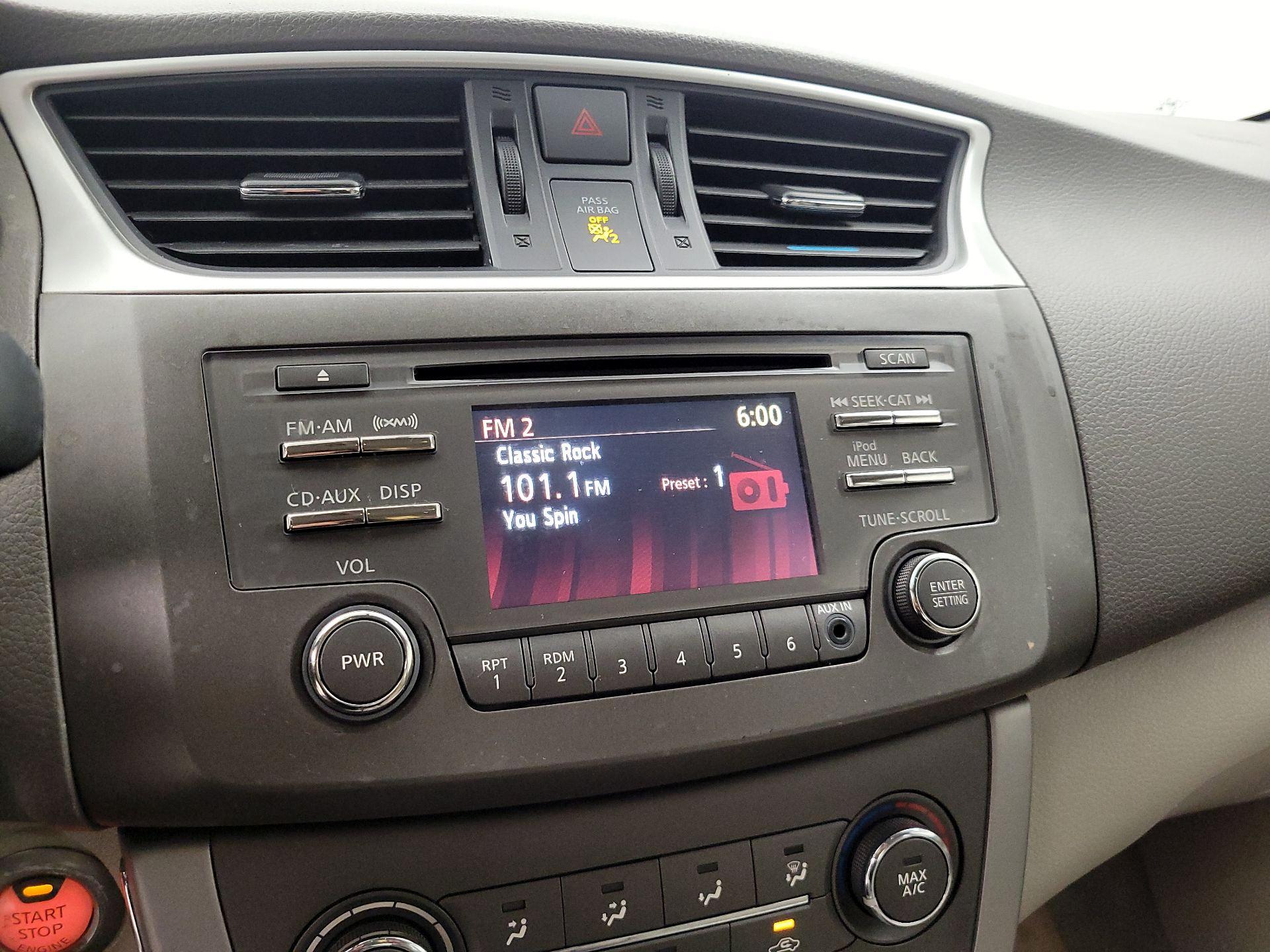 Thumbnail: 2014 Nissan Sentra - 14