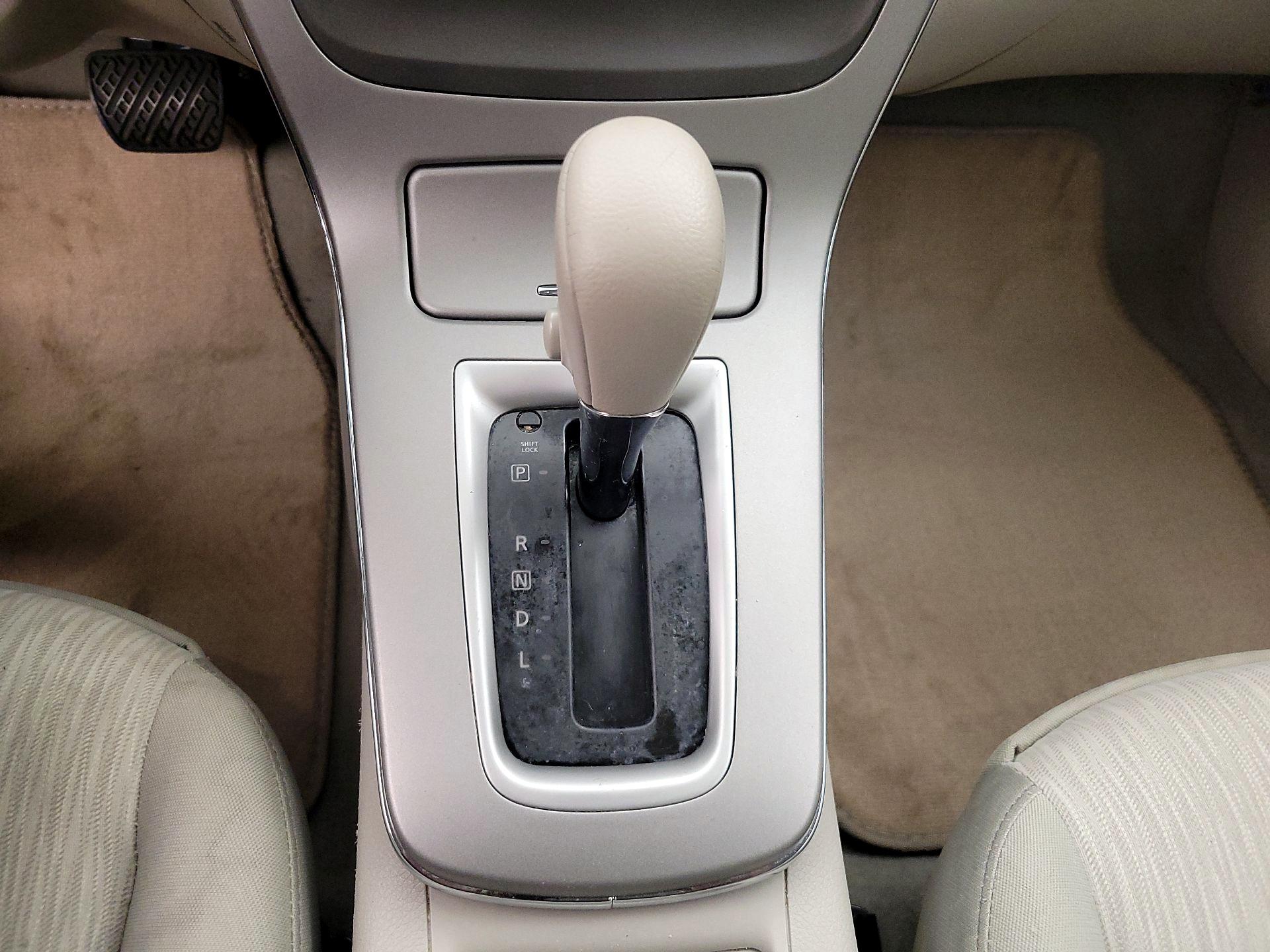 Thumbnail: 2014 Nissan Sentra - 16