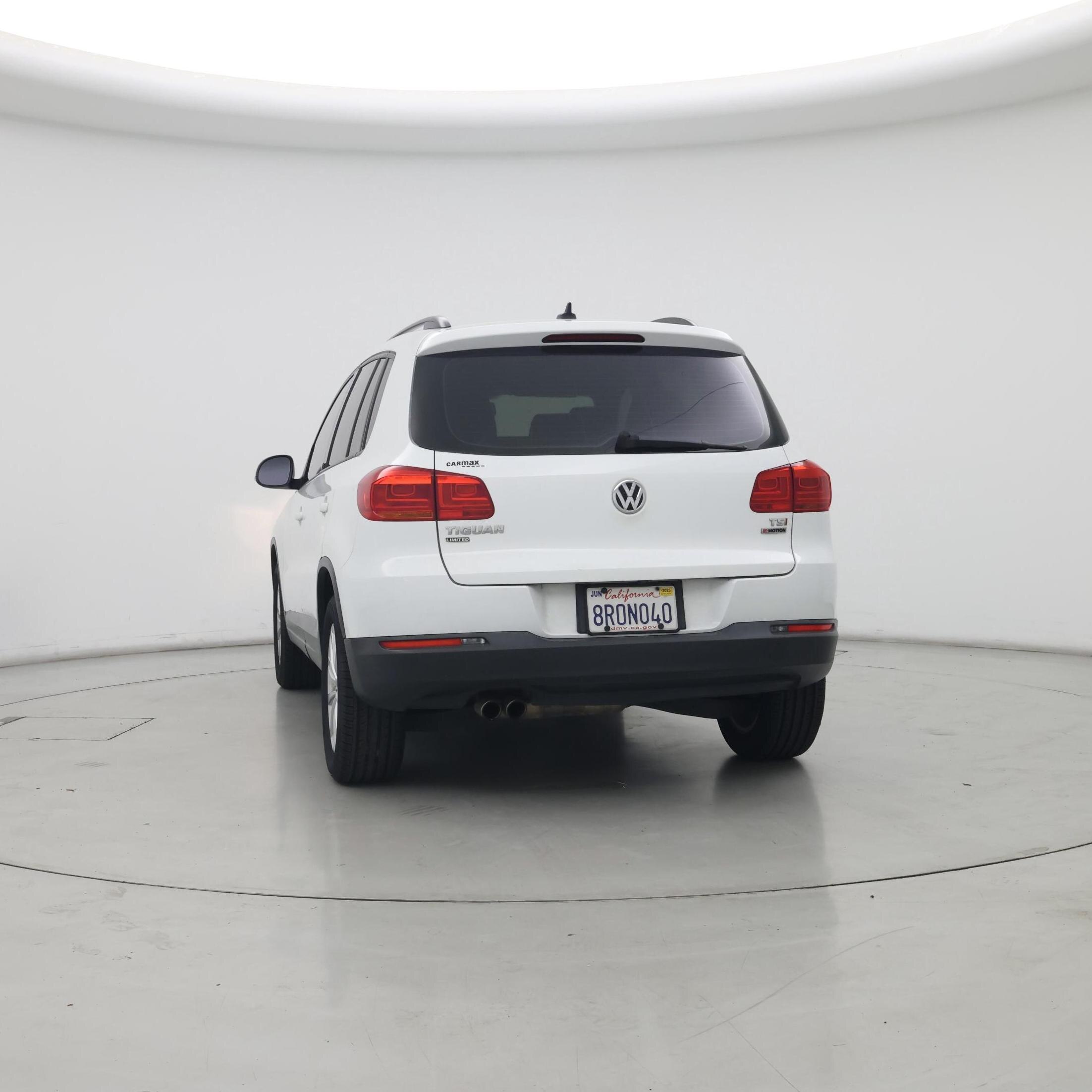 Thumbnail: 2017 Volkswagen Tiguan - 6