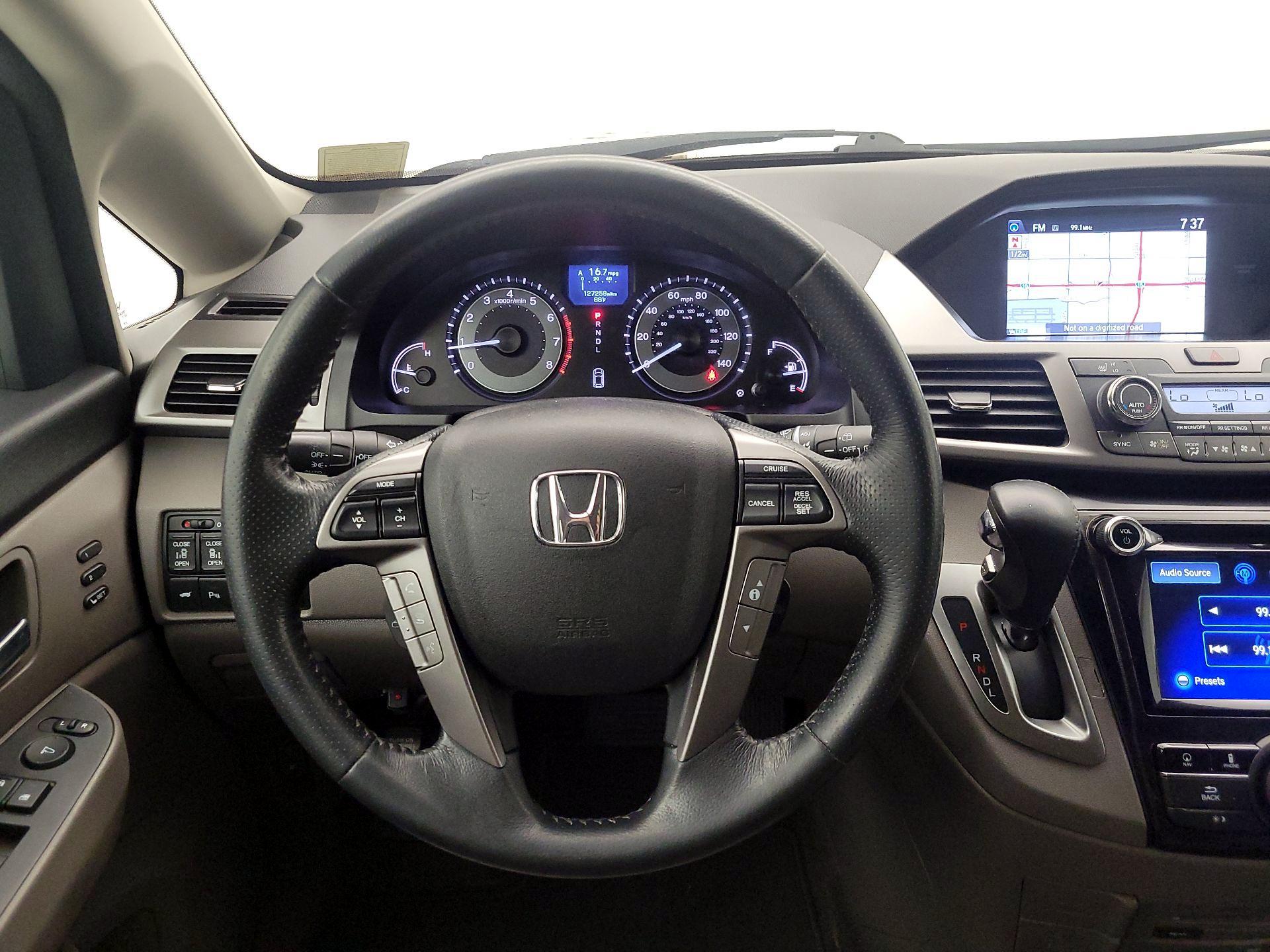 Thumbnail: 2016 Honda Odyssey - 10