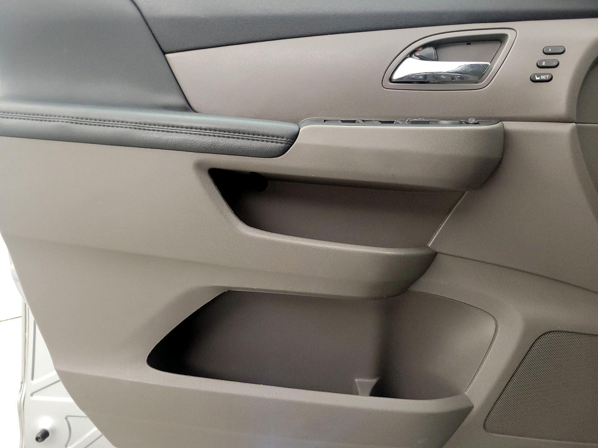 Thumbnail: 2016 Honda Odyssey - 12