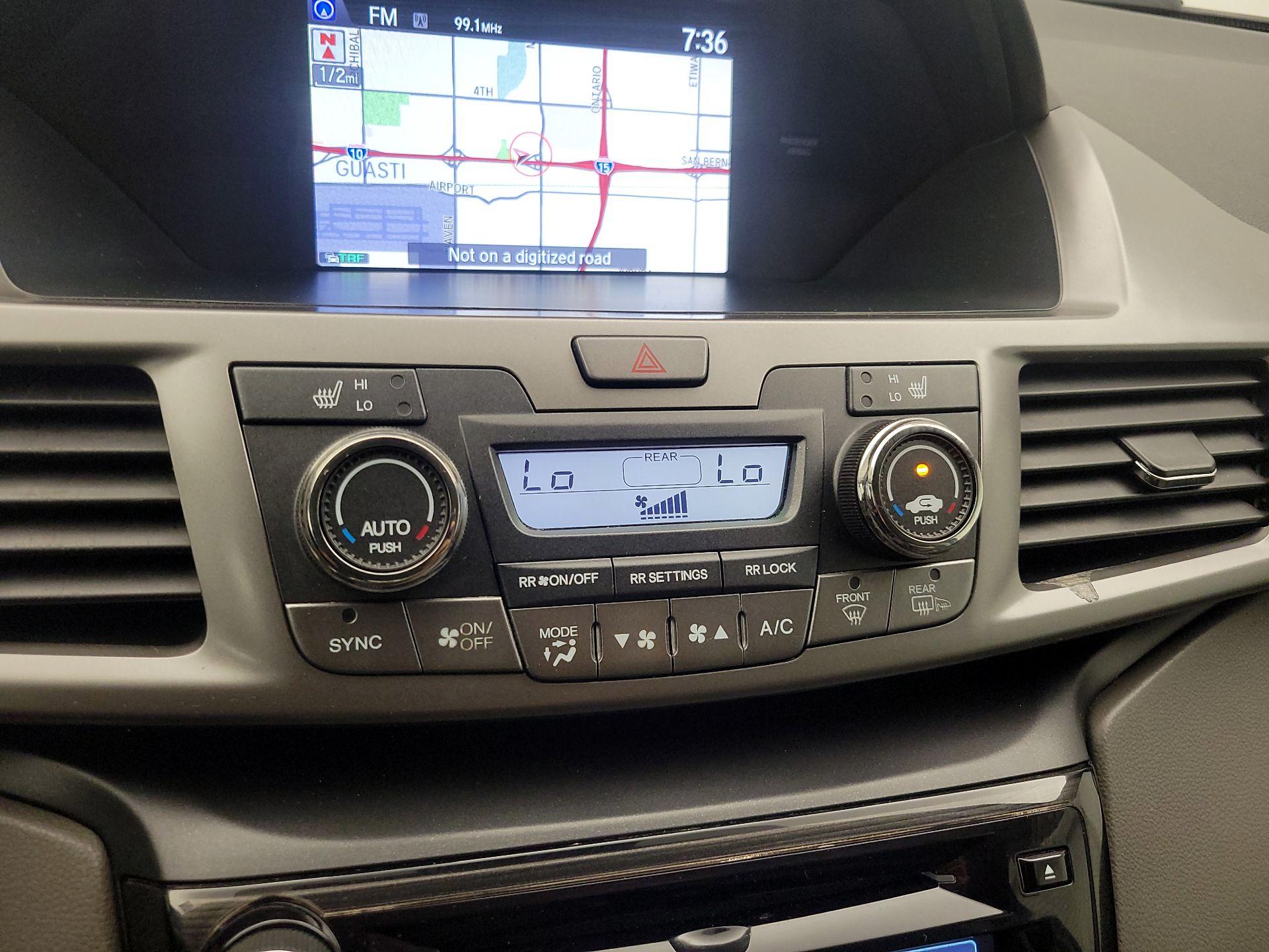Thumbnail: 2016 Honda Odyssey - 16