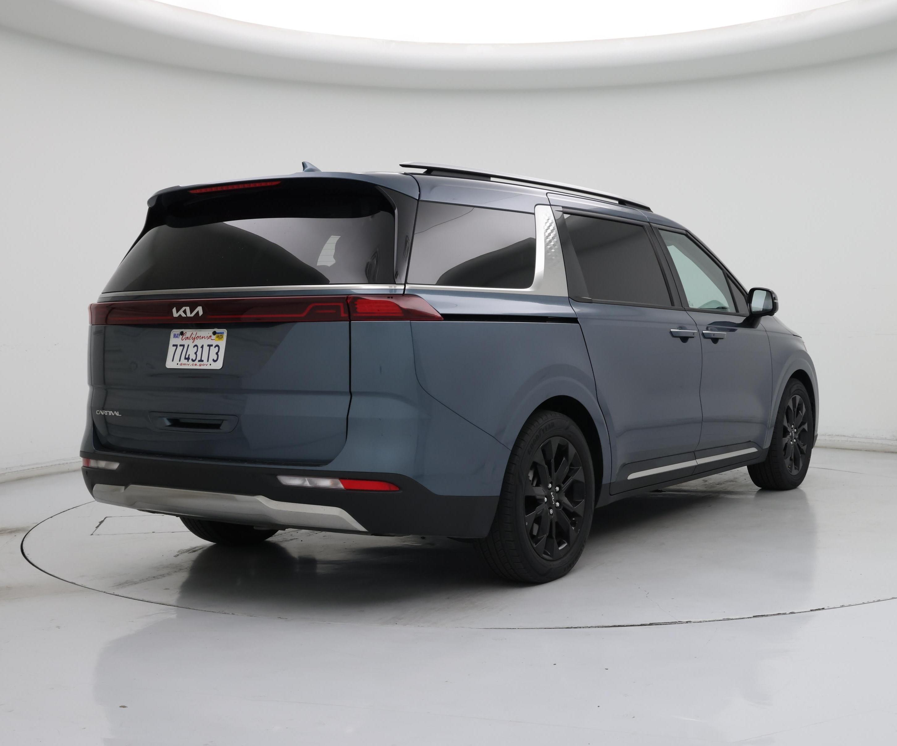 Thumbnail: 2024 Kia Carnival - 8