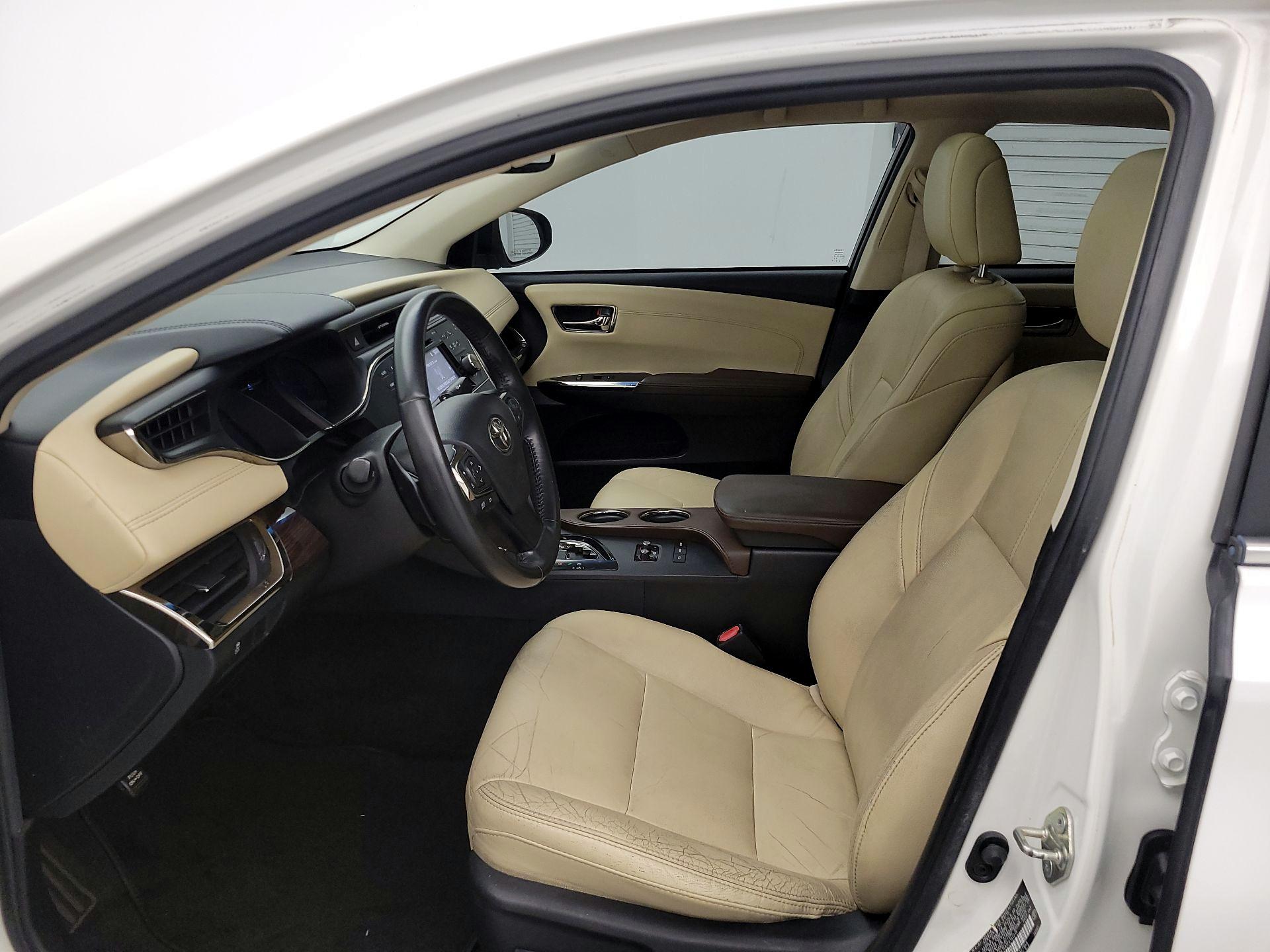 Thumbnail: 2015 Toyota Avalon - 11