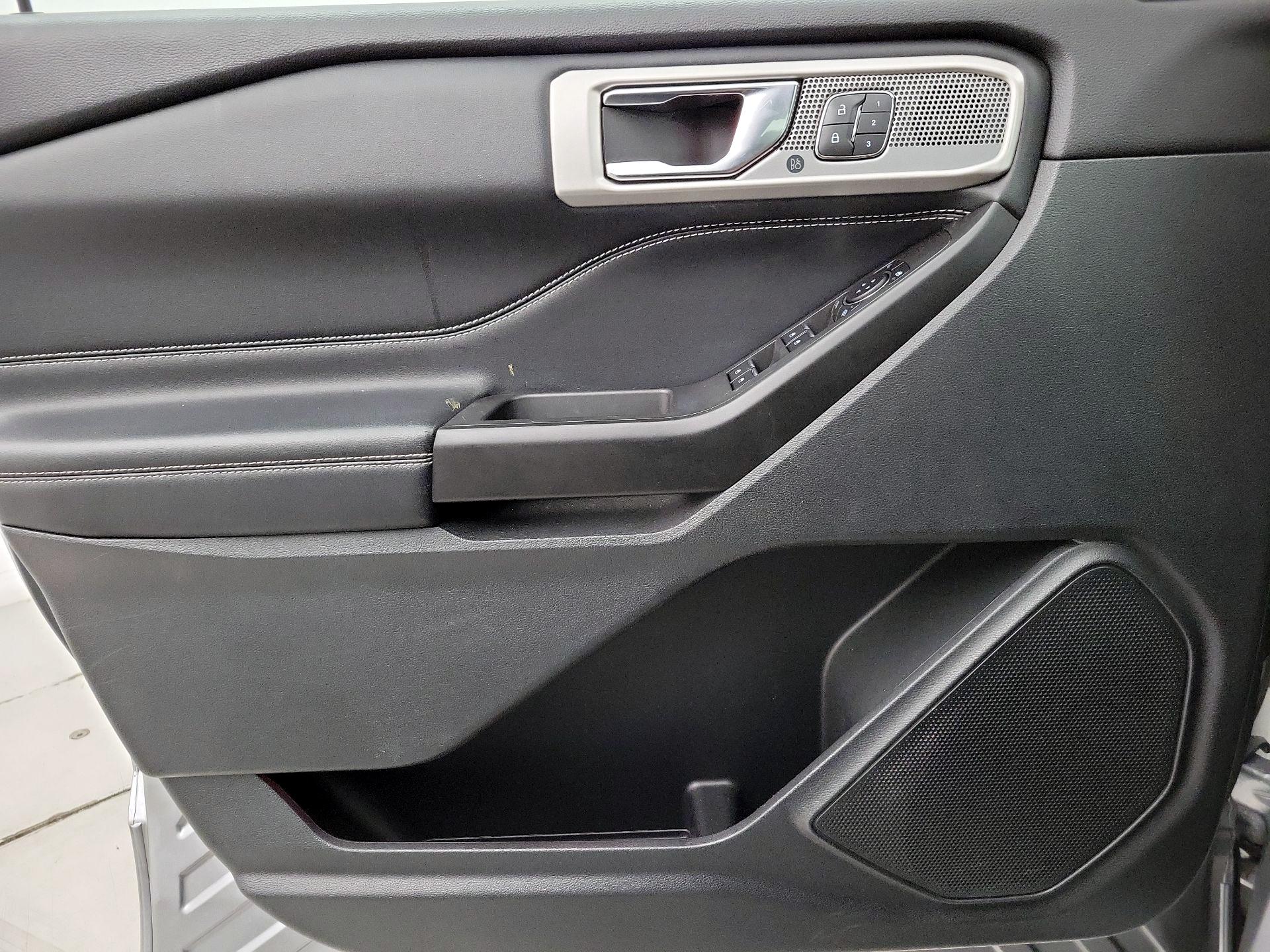 Thumbnail: 2020 Ford Explorer - 12