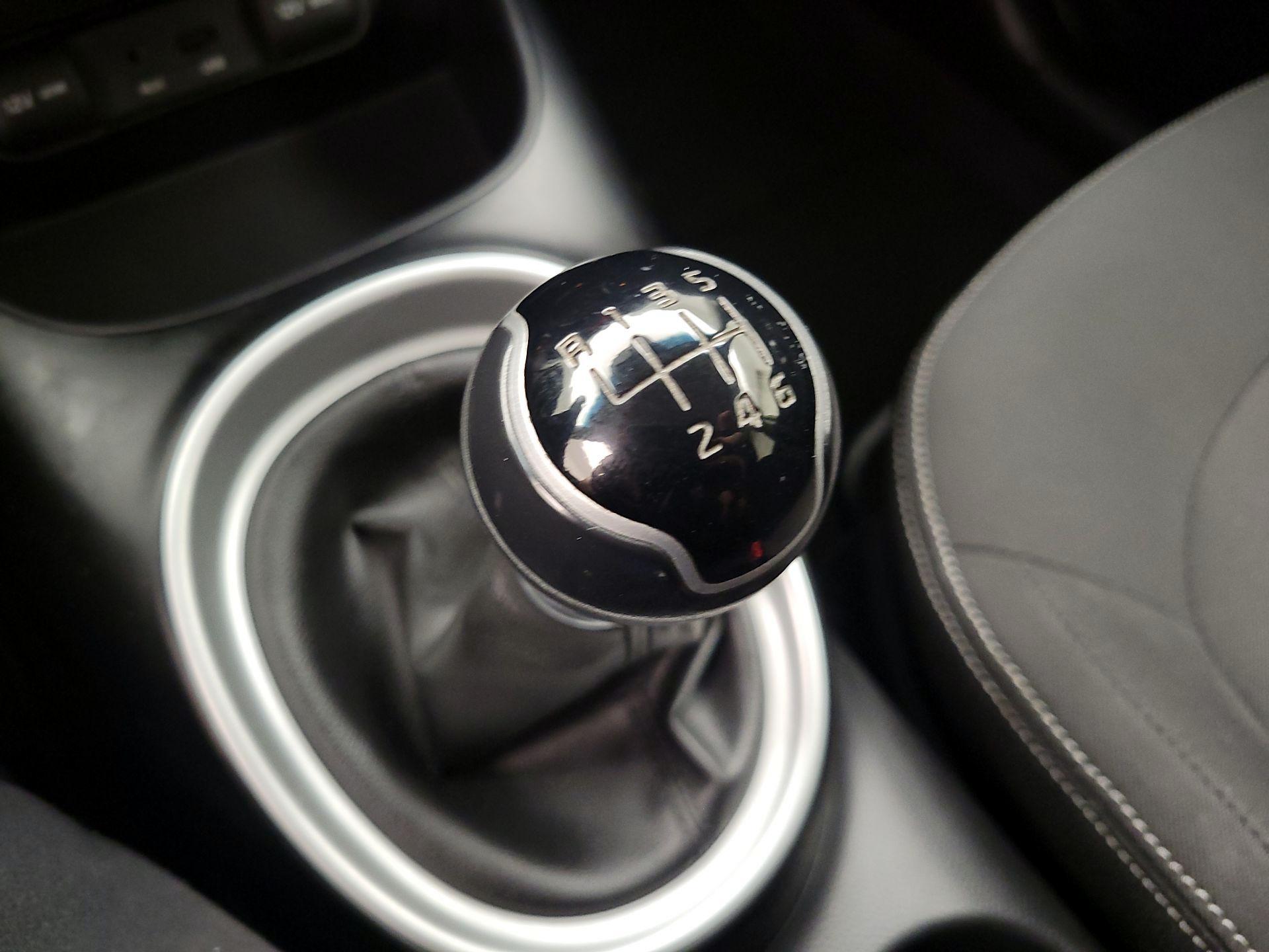 Thumbnail: 2015 Kia Soul - 16