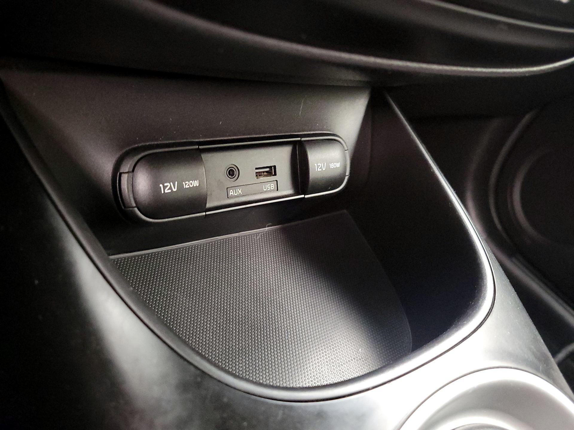 Thumbnail: 2015 Kia Soul - 17