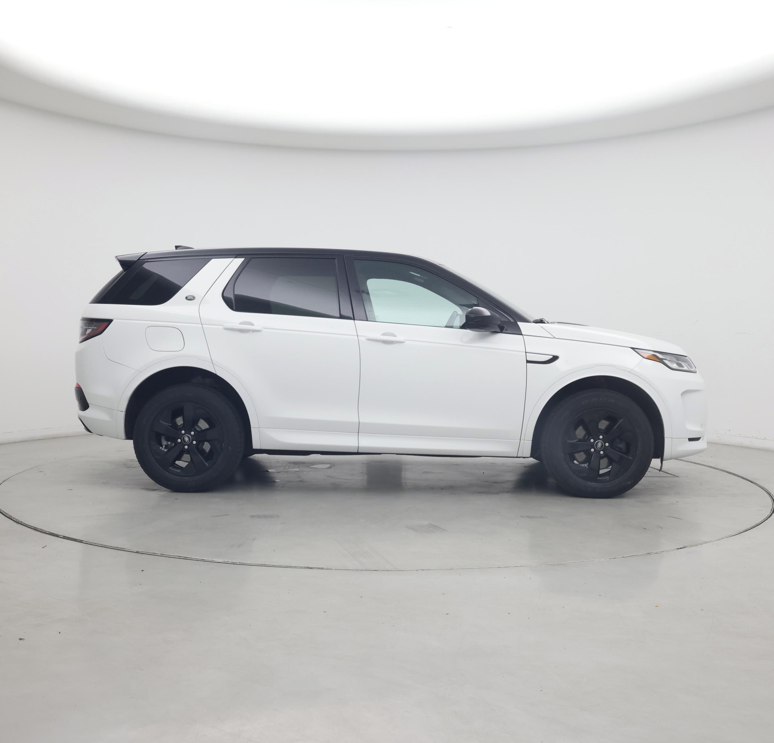 Thumbnail: 2023 Land Rover Discovery Sport - 7
