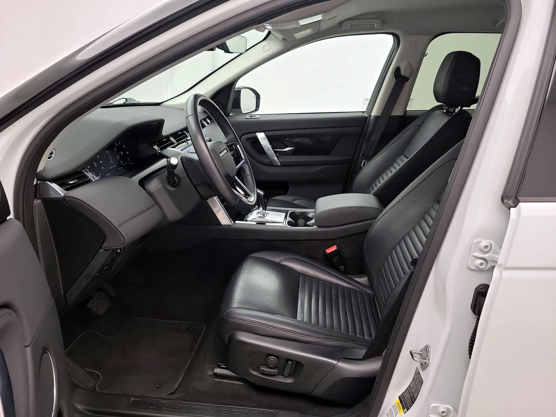 Thumbnail: 2023 Land Rover Discovery Sport - 11
