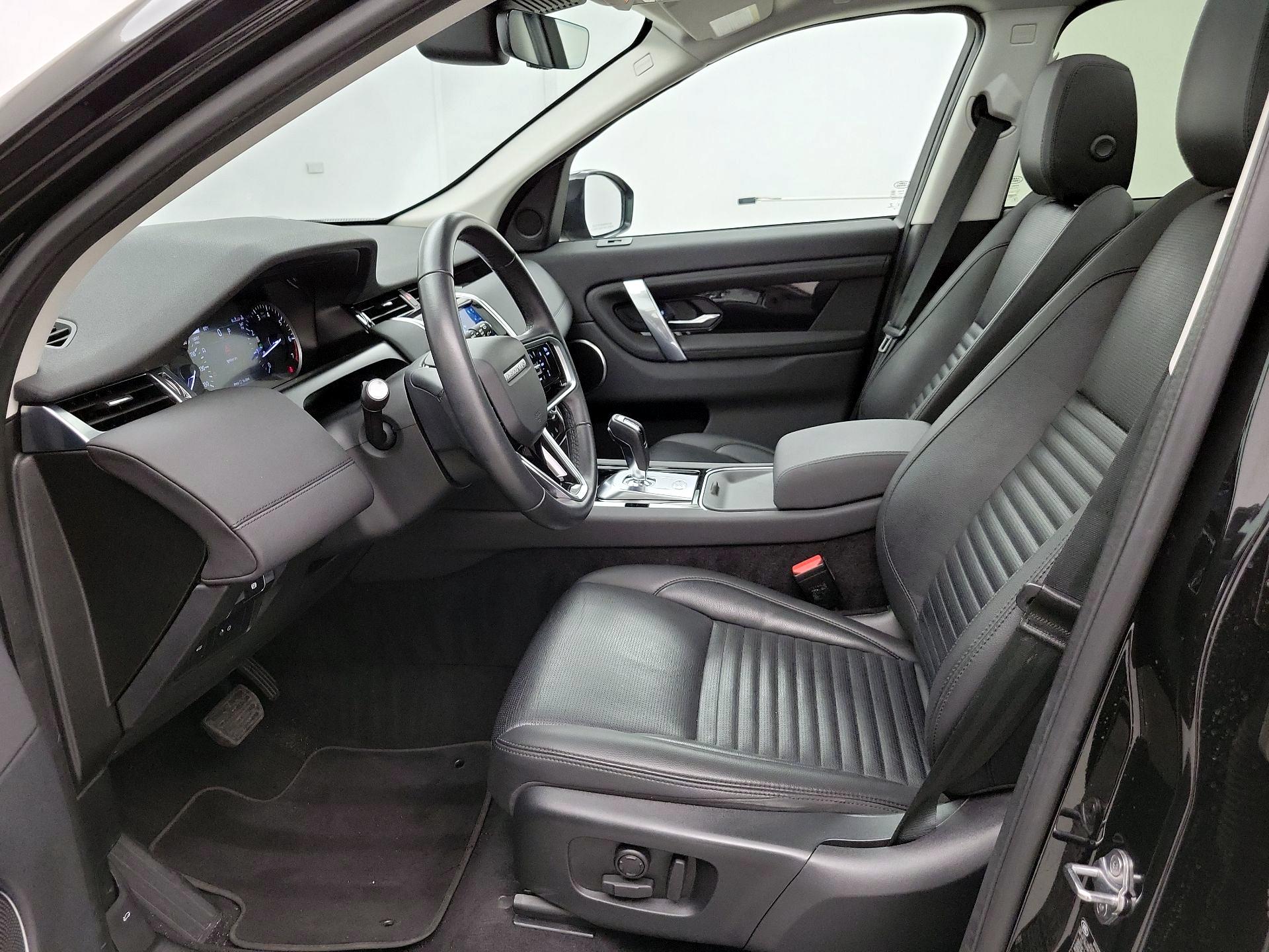Thumbnail: 2023 Land Rover Discovery Sport - 11