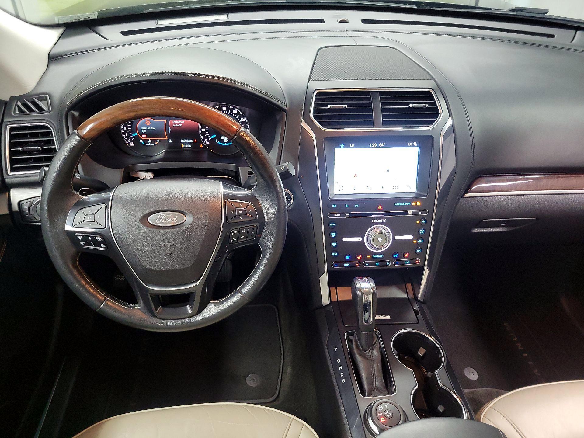 Thumbnail: 2017 Ford Explorer - 9
