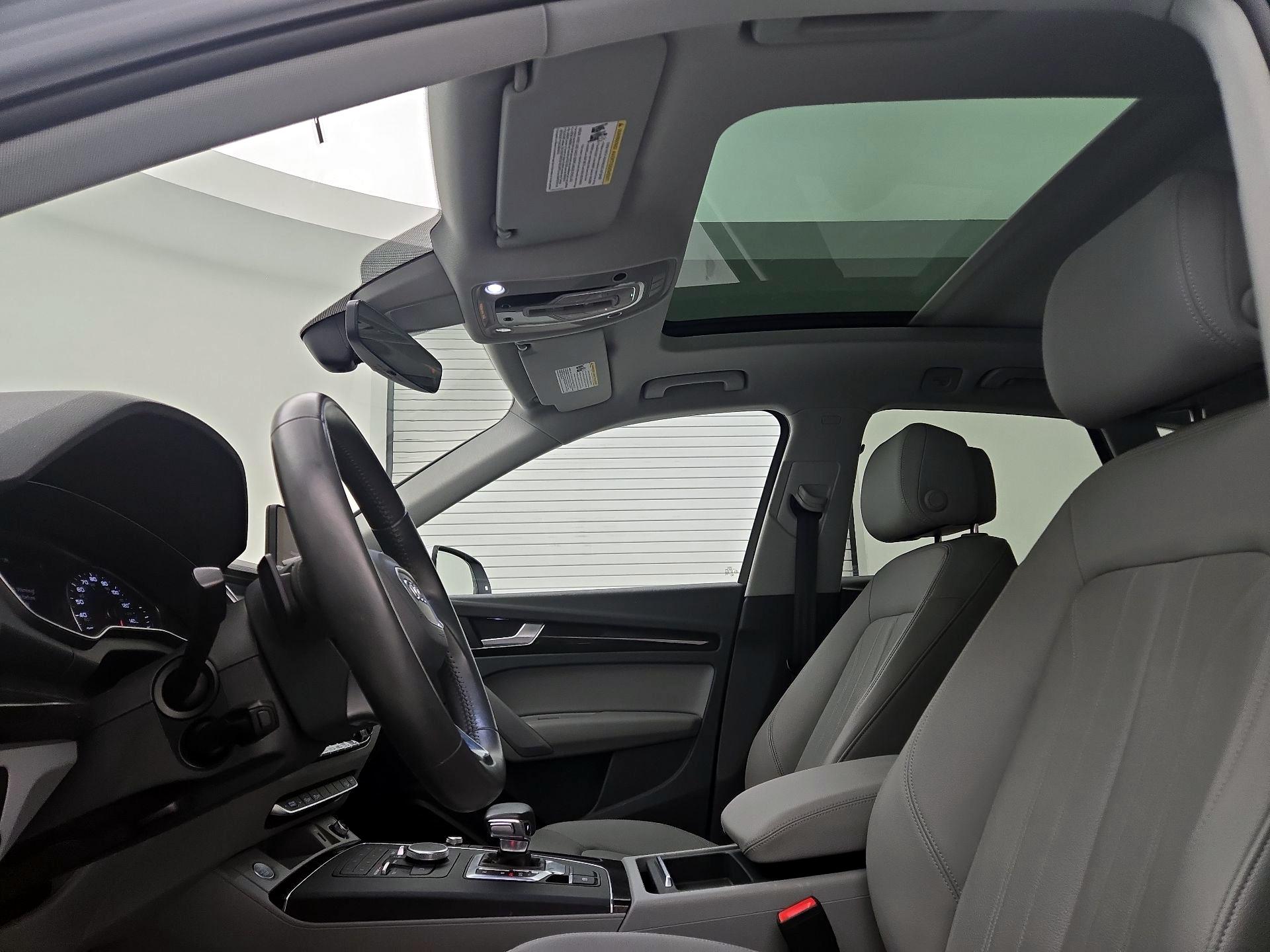 Thumbnail: 2019 Audi Q5 - 19