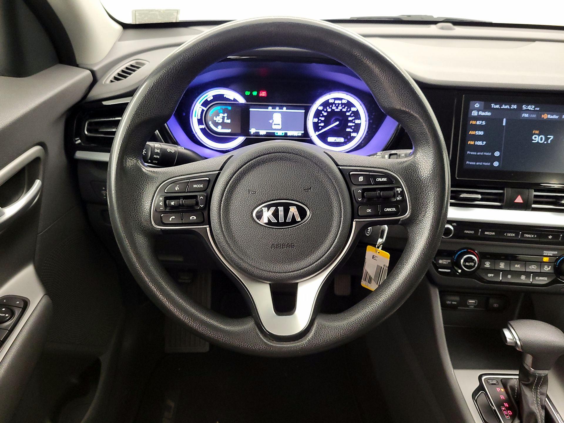 Thumbnail: 2020 Kia Niro - 10