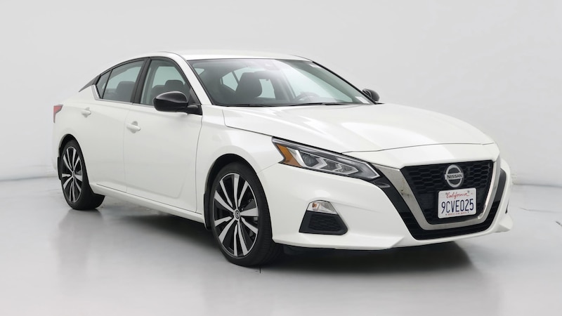 2022 Nissan Altima SR Hero Image
