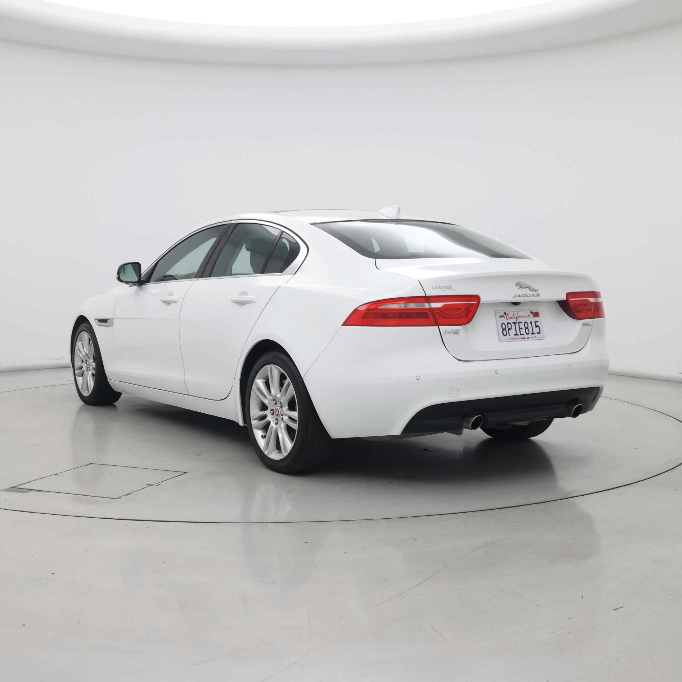 Thumbnail: 2019 Jaguar XE - 2