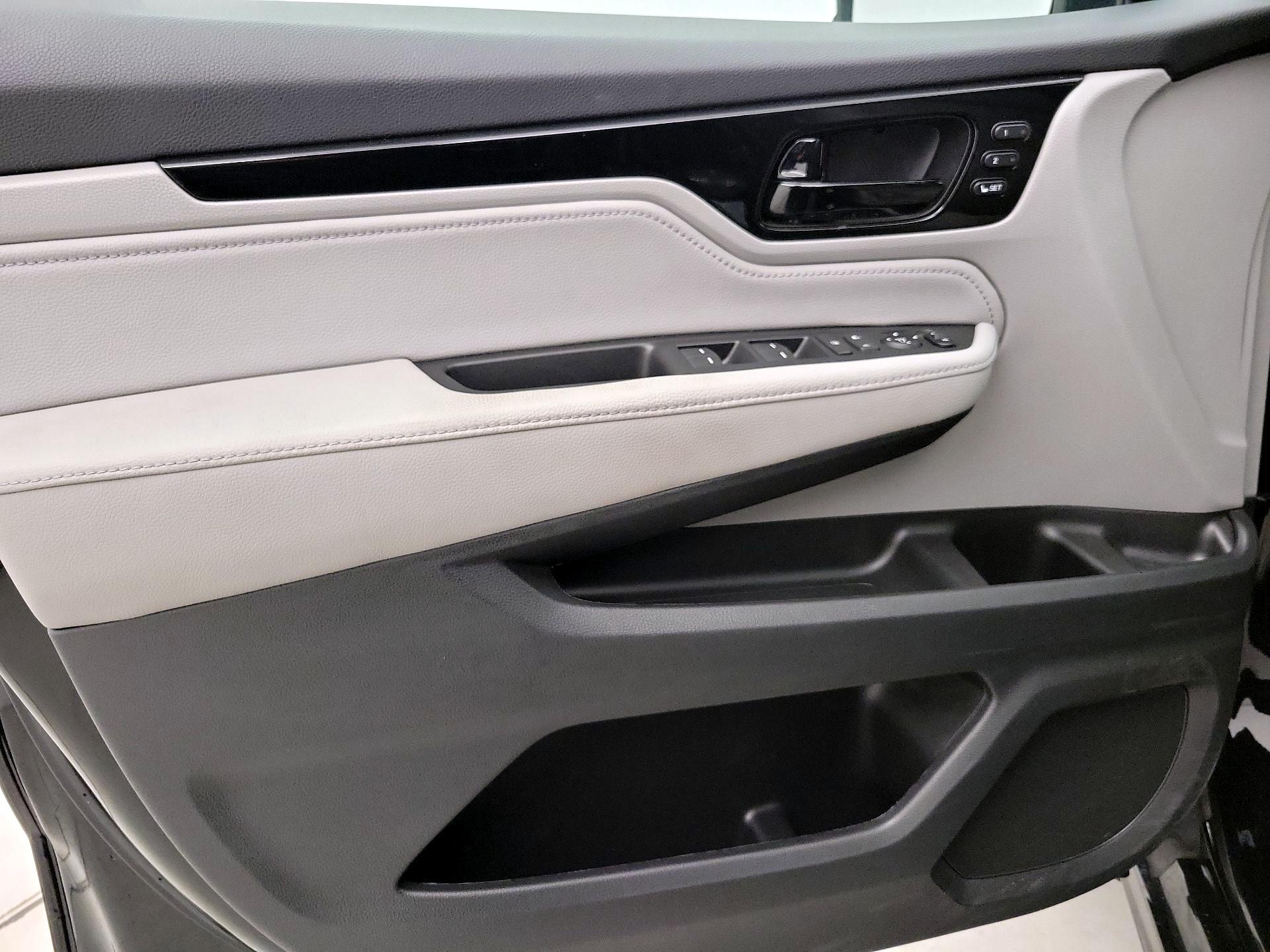 Thumbnail: 2022 Honda Odyssey - 12