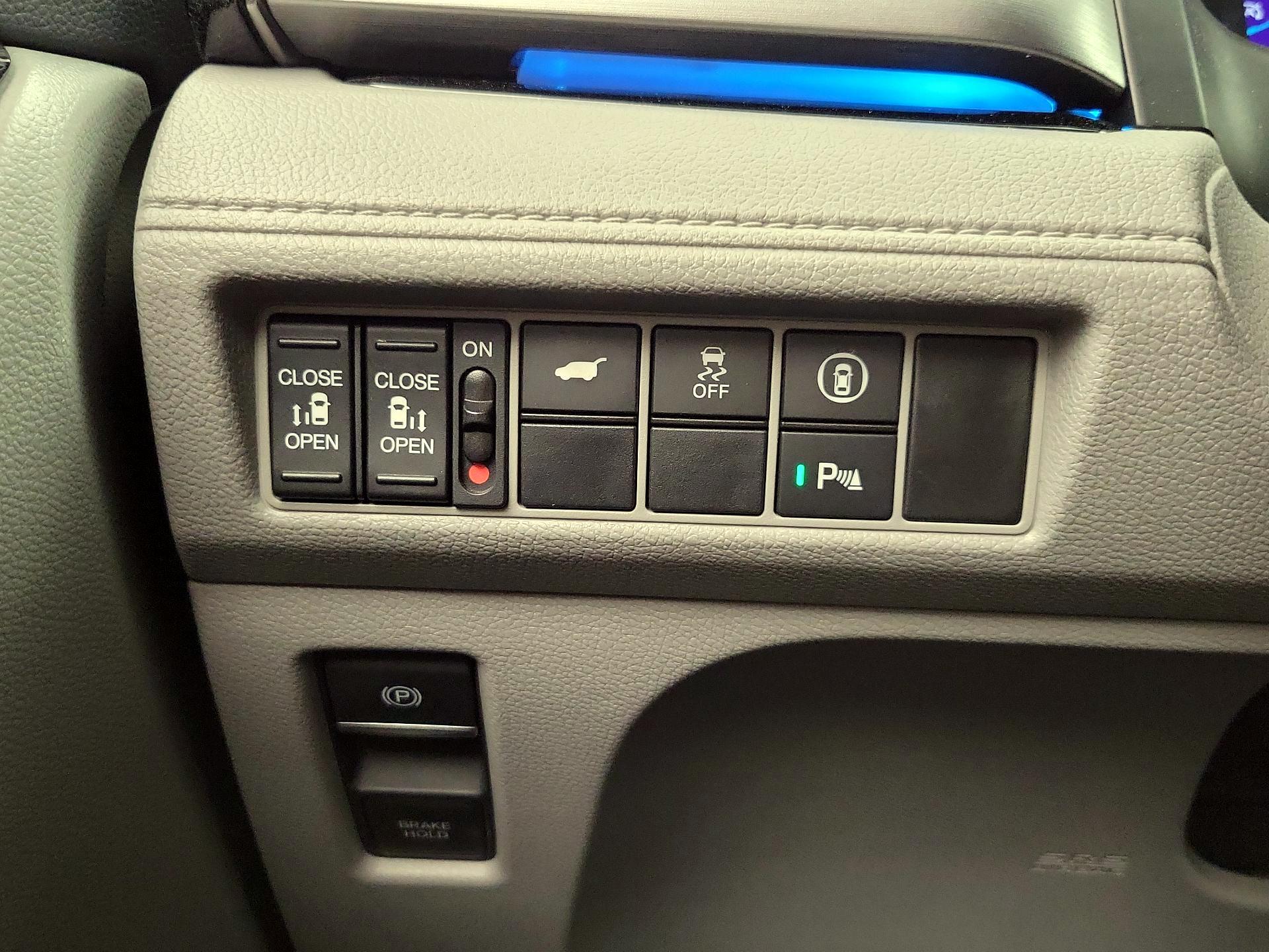 Thumbnail: 2022 Honda Odyssey - 13