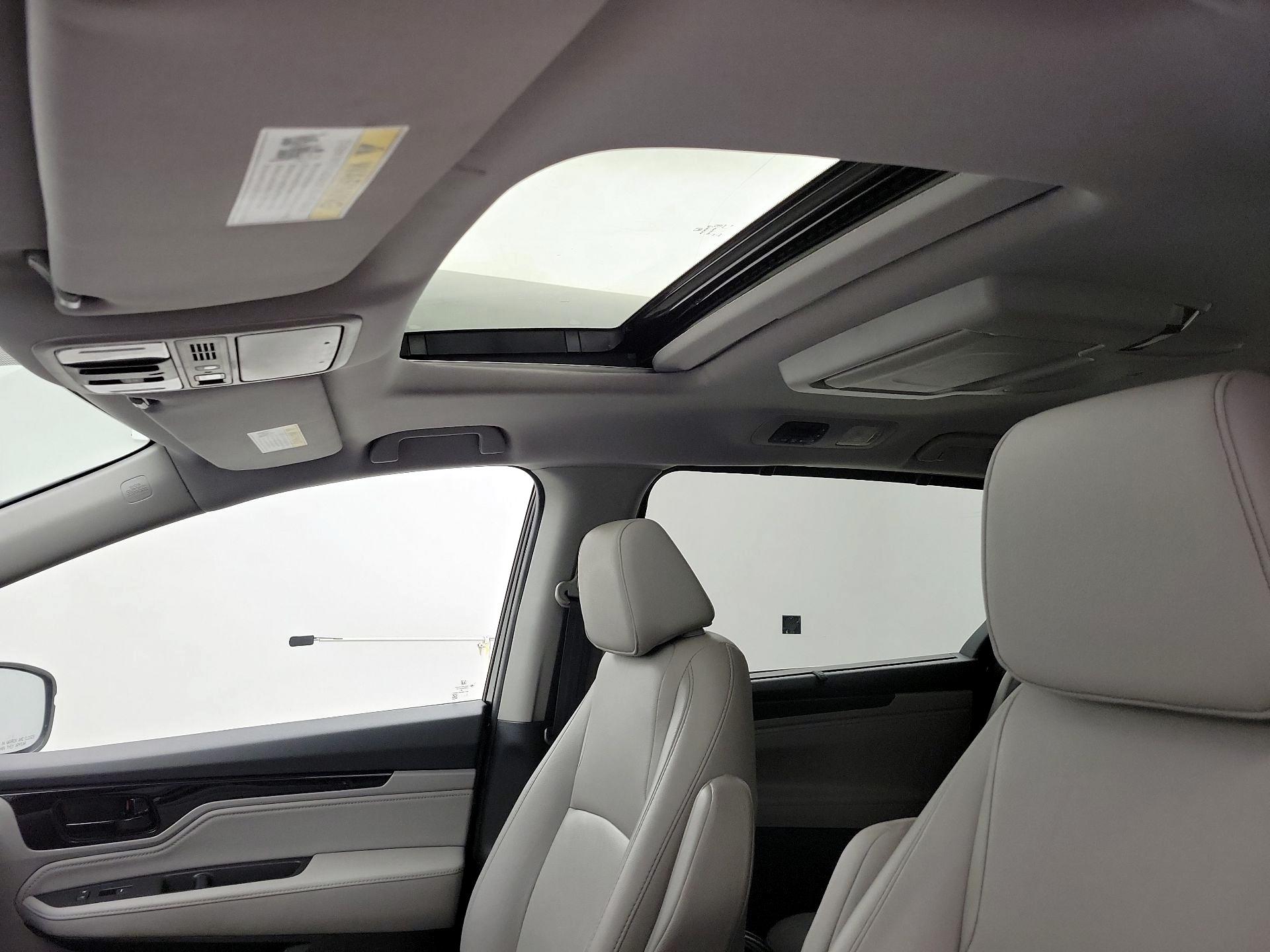 Thumbnail: 2022 Honda Odyssey - 20