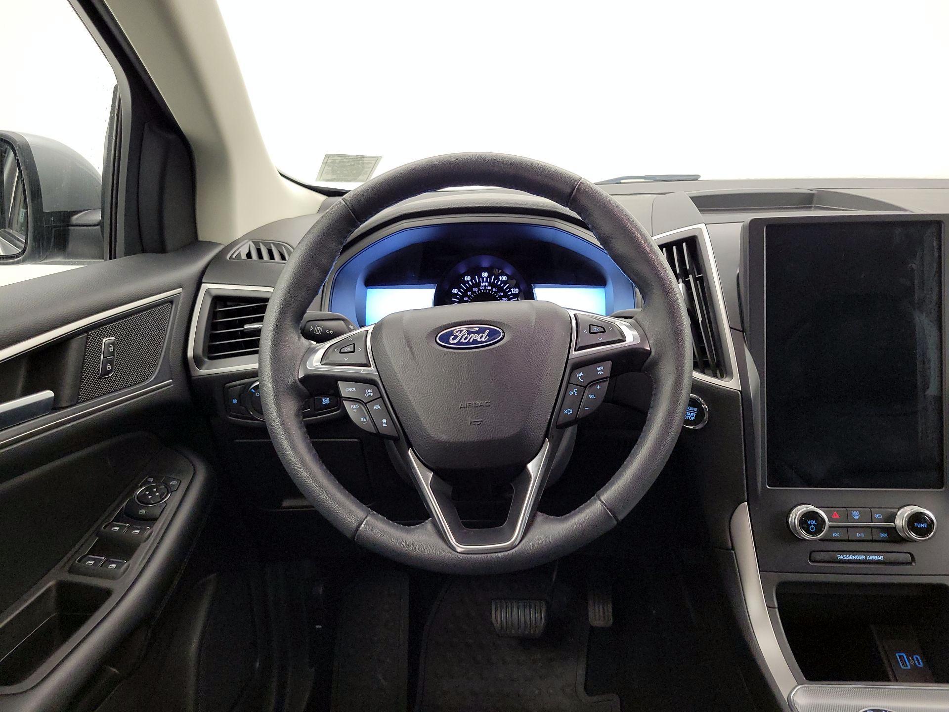 Thumbnail: 2022 Ford Edge - 10
