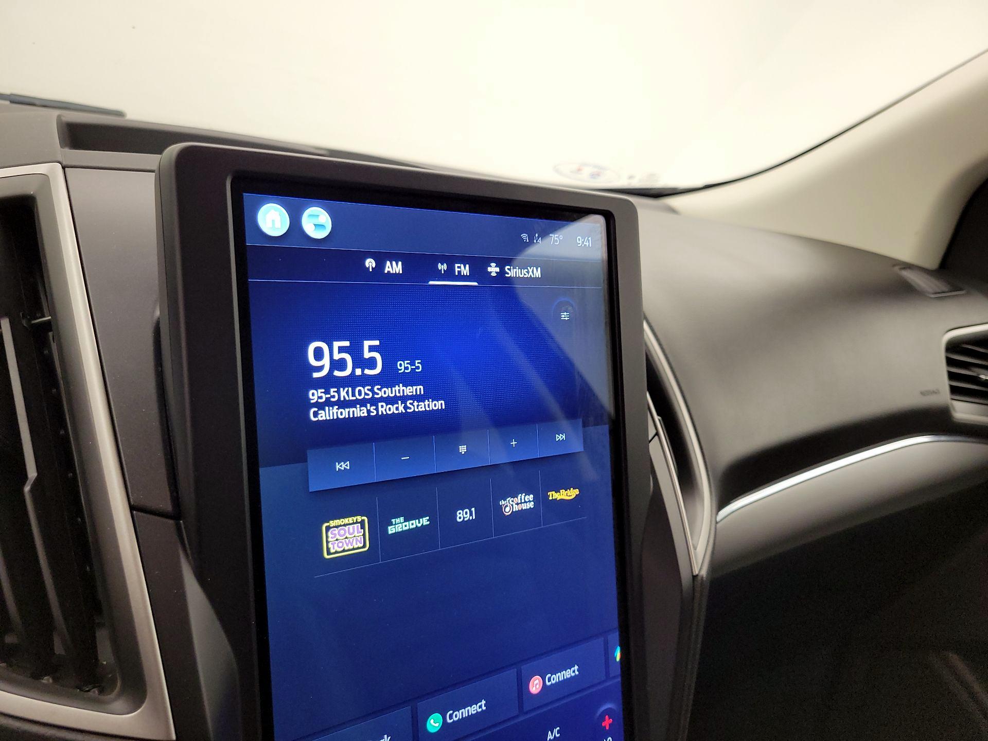 Thumbnail: 2022 Ford Edge - 15