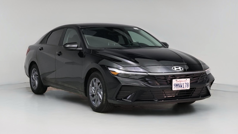 2024 Hyundai Elantra SEL Hero Image