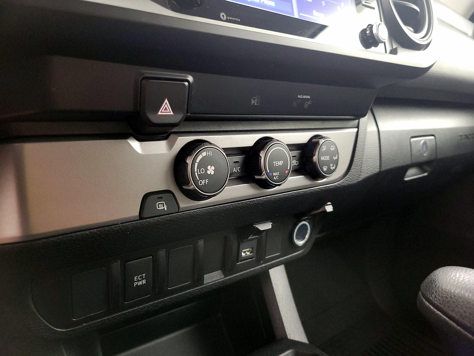 Thumbnail: 2022 Toyota Tacoma - 16