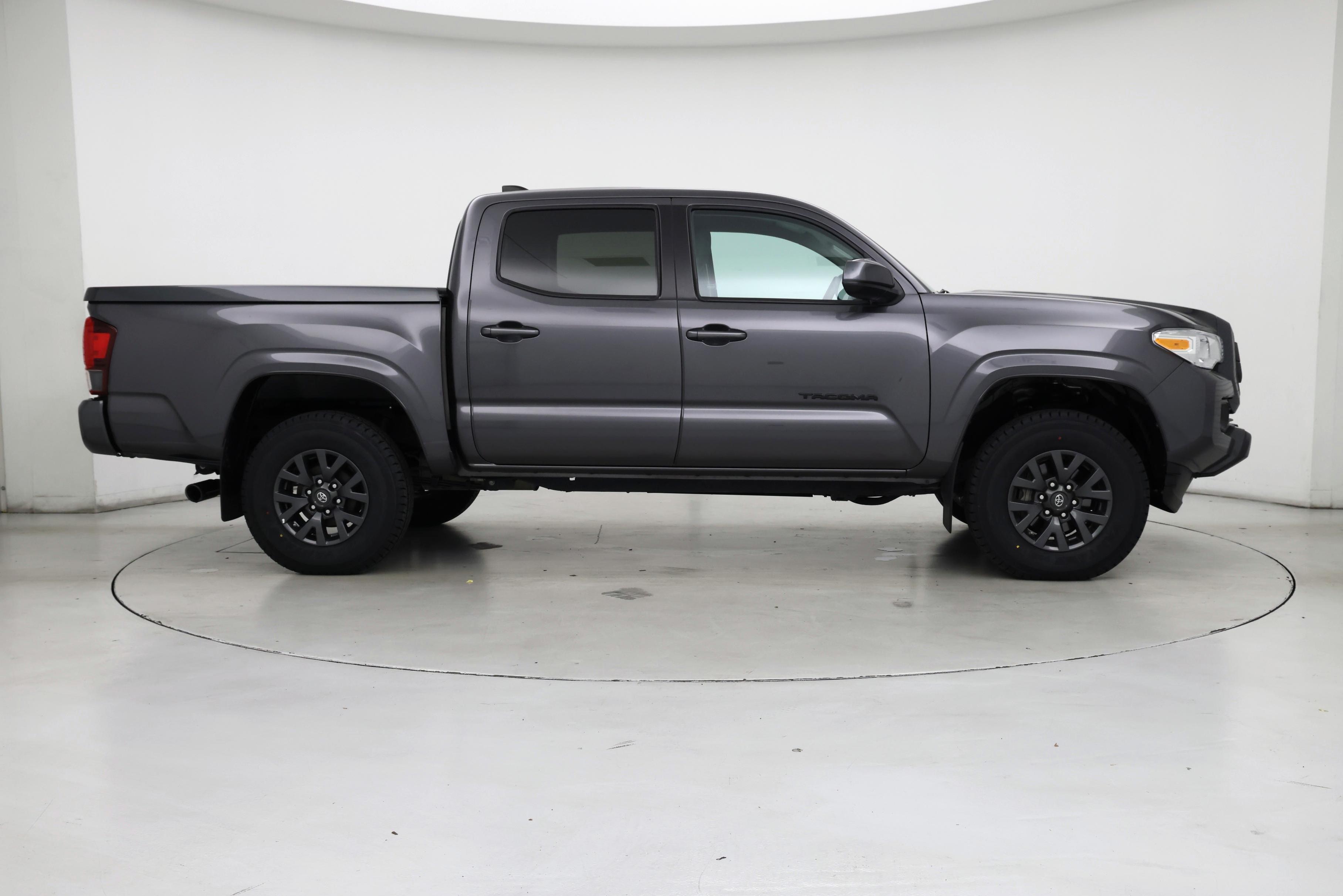 Thumbnail: 2022 Toyota Tacoma - 7