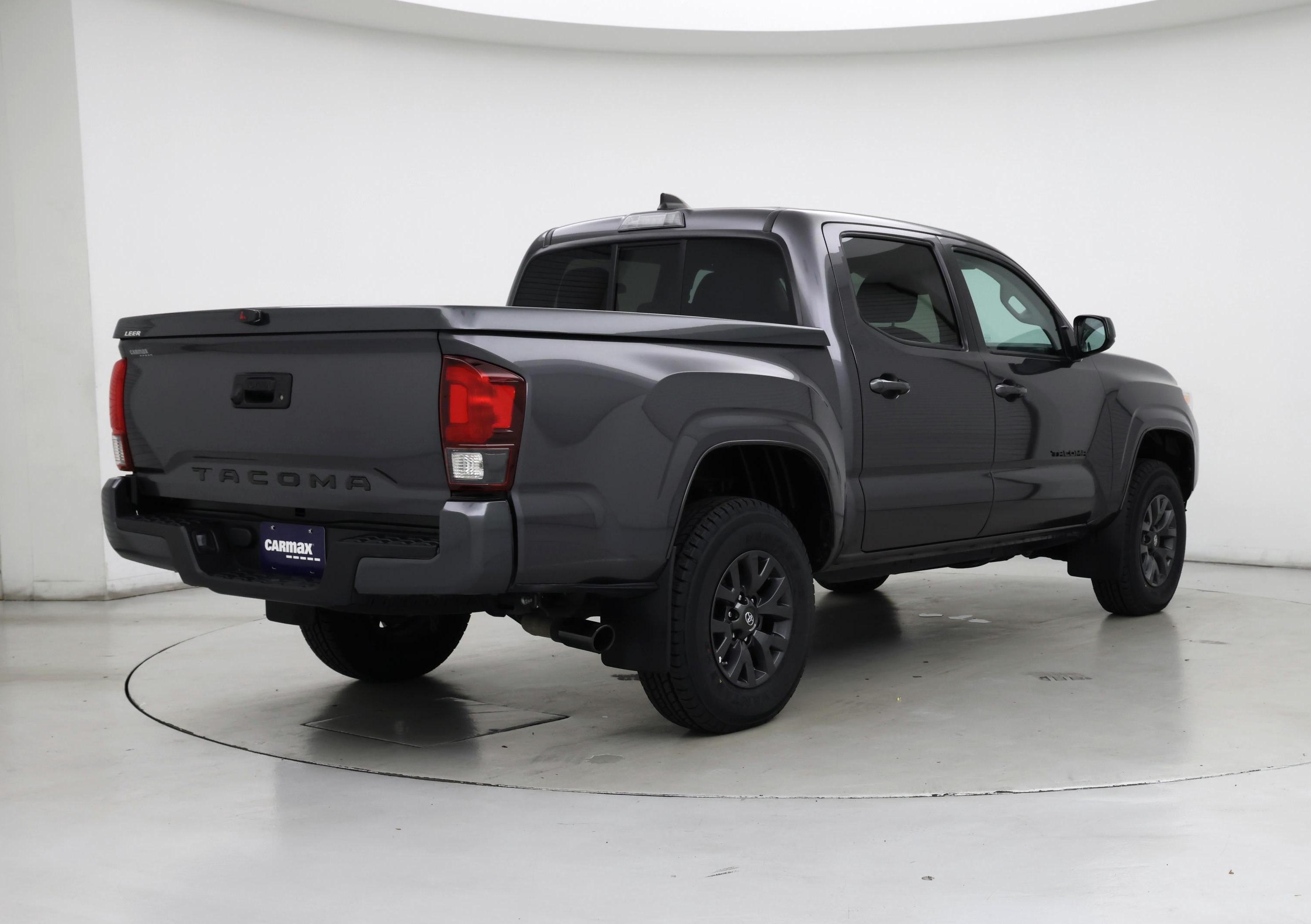 Thumbnail: 2022 Toyota Tacoma - 8