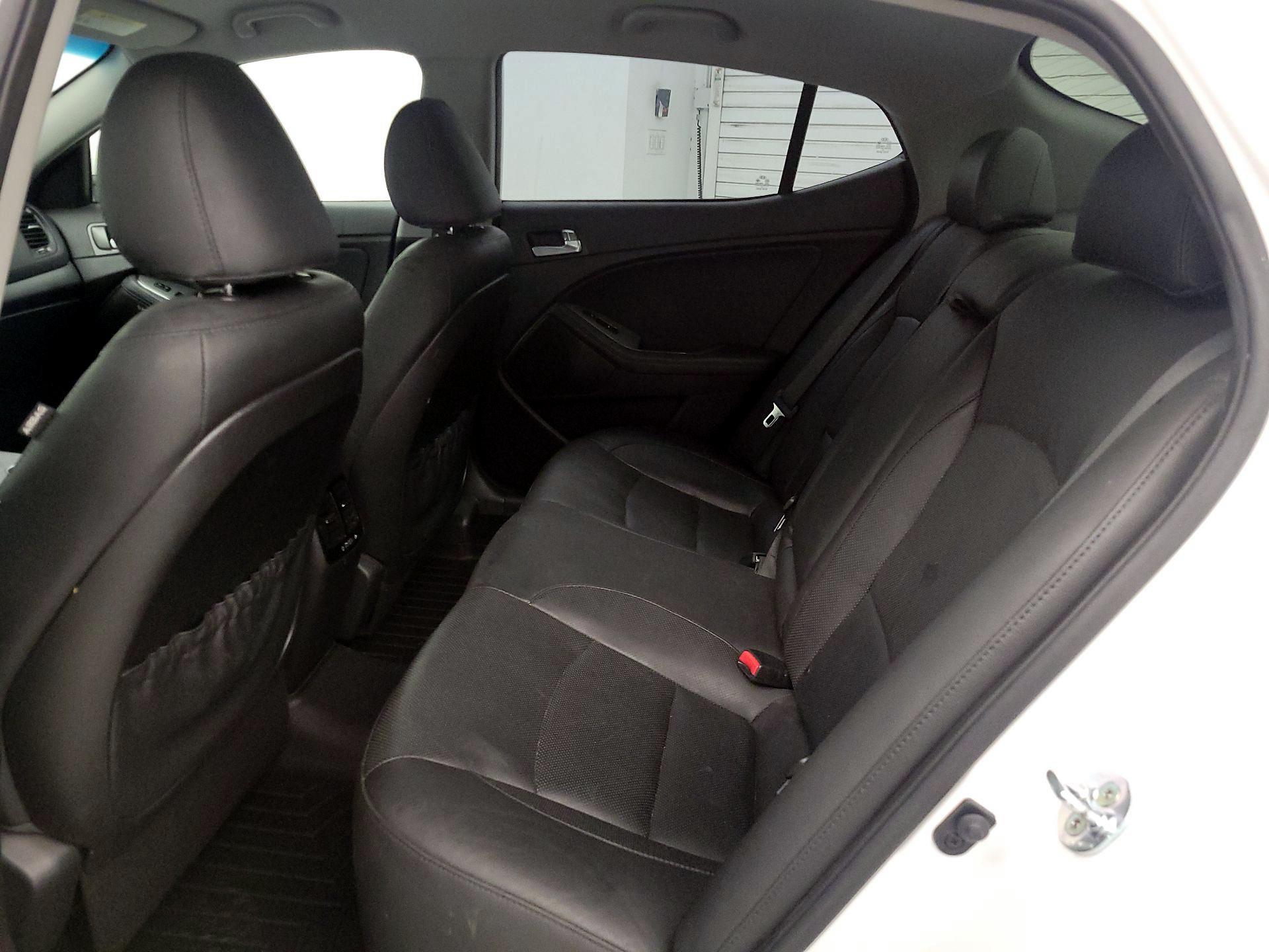Thumbnail: 2015 Kia Optima - 20