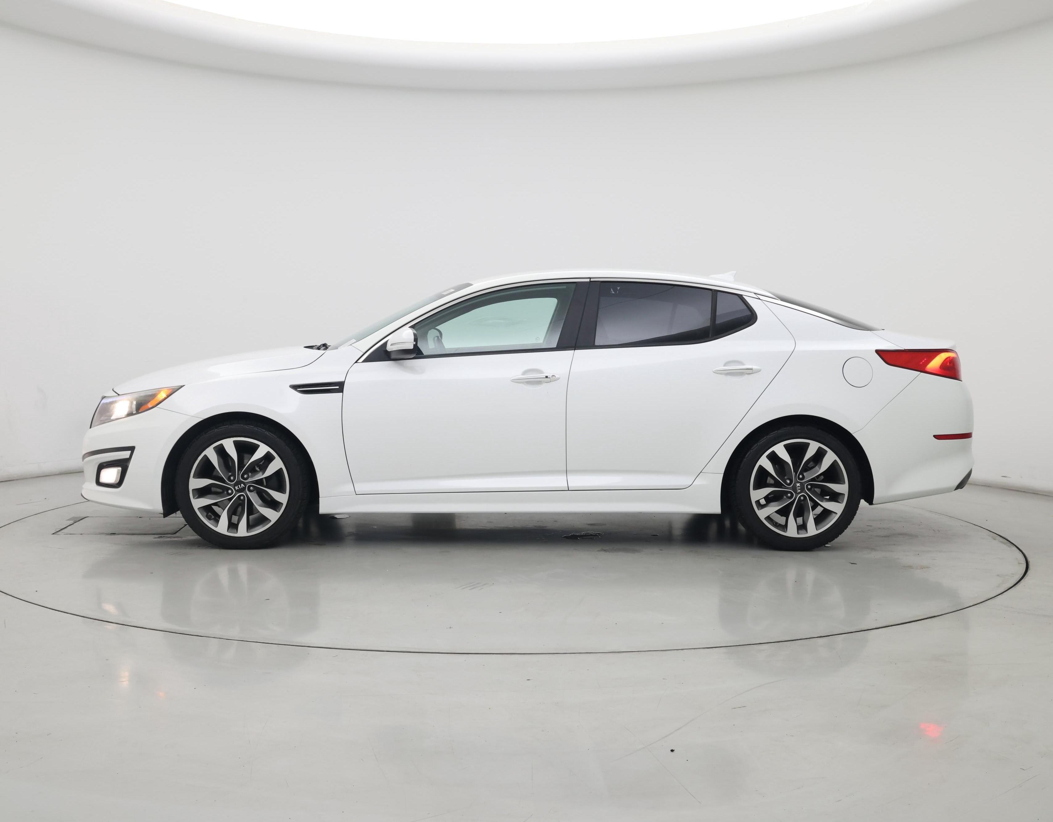 Thumbnail: 2015 Kia Optima - 3