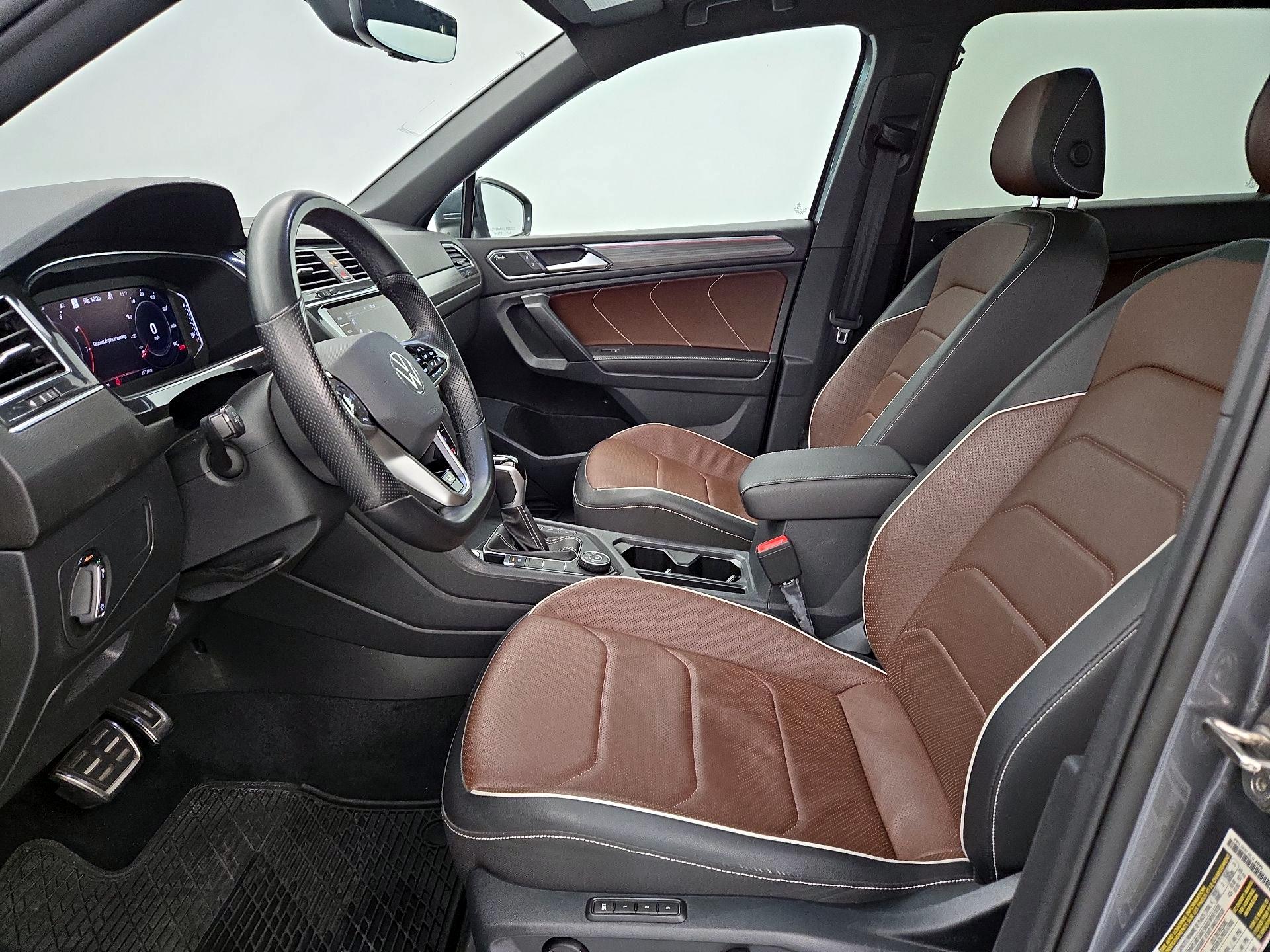 Thumbnail: 2022 Volkswagen Tiguan - 11