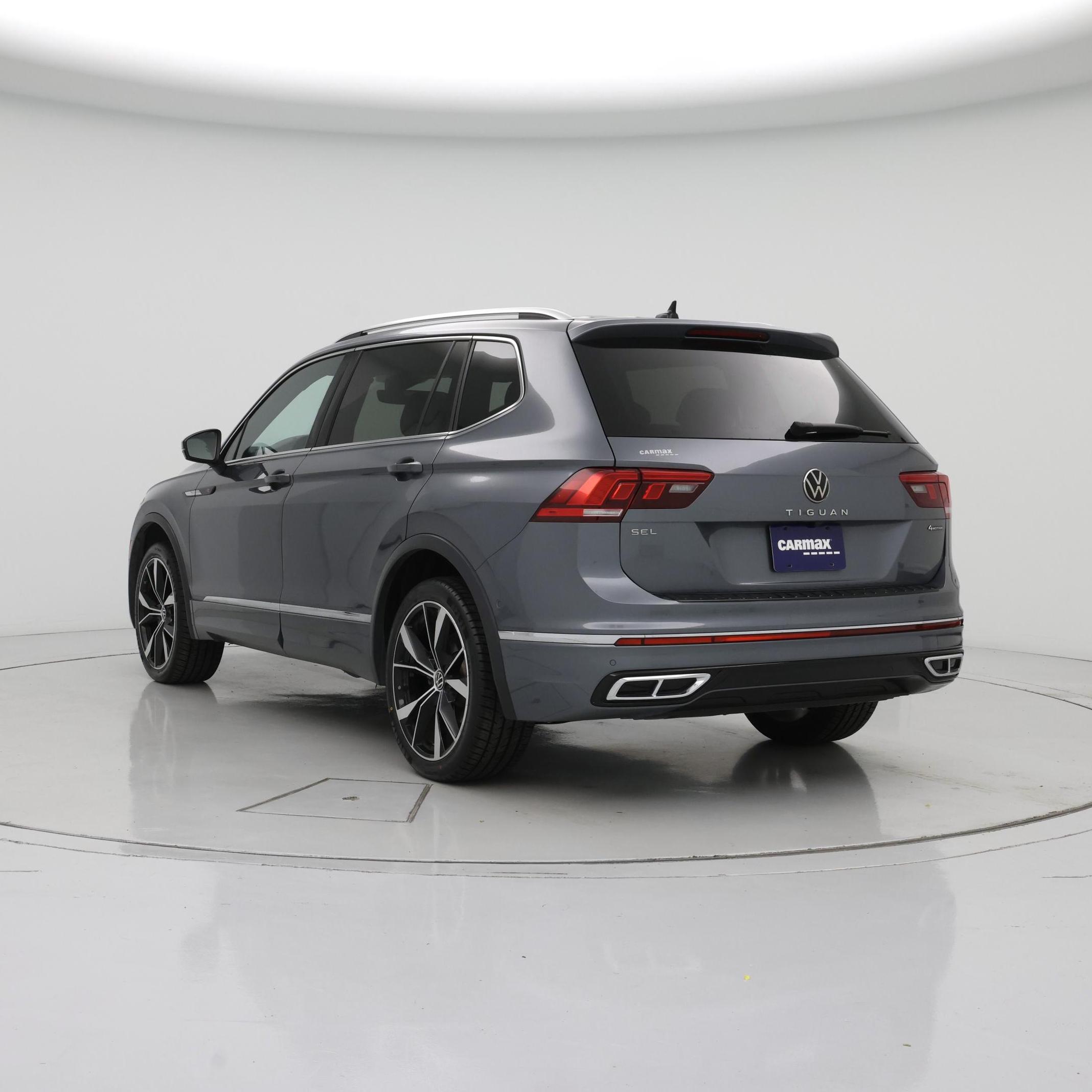 Thumbnail: 2022 Volkswagen Tiguan - 2