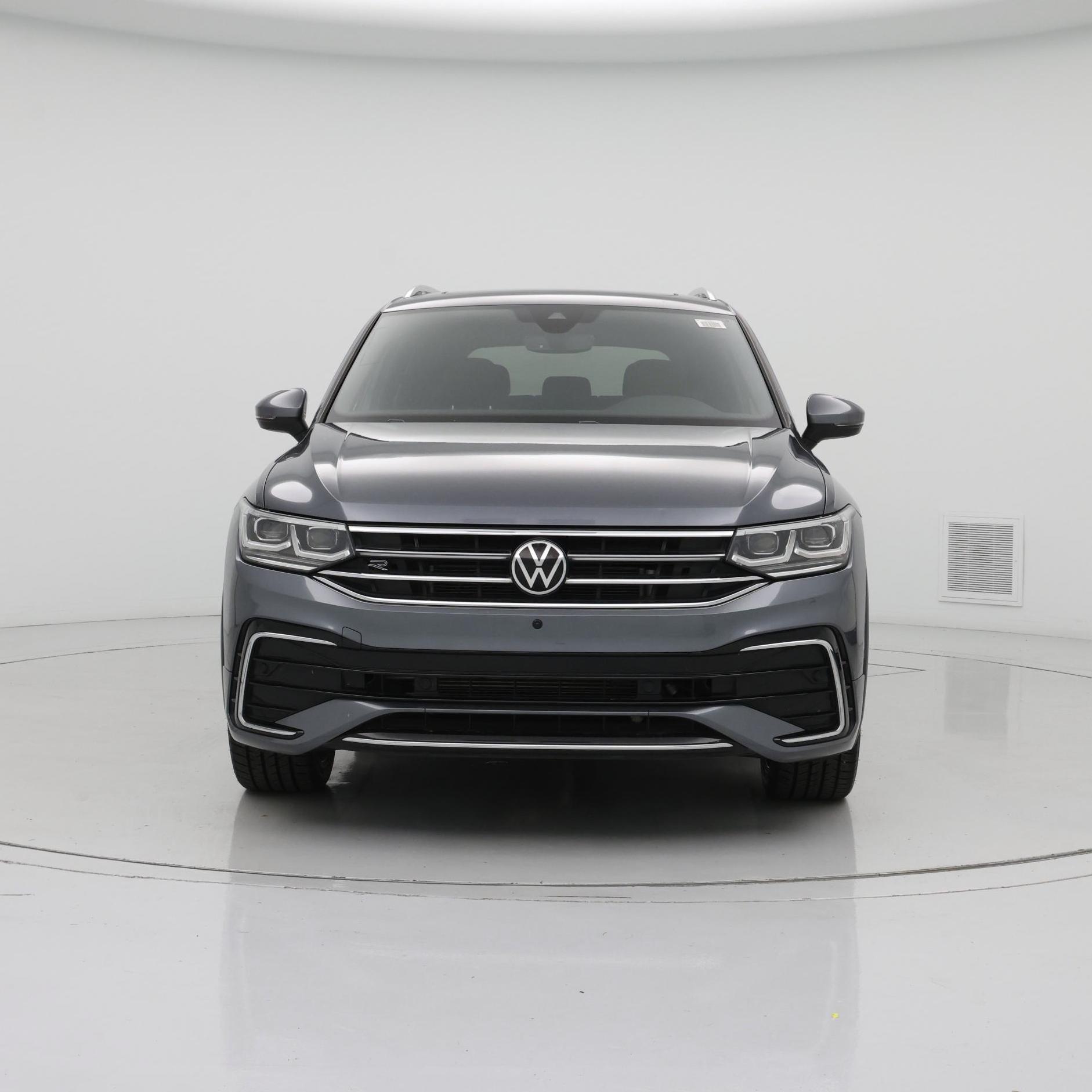 Thumbnail: 2022 Volkswagen Tiguan - 5