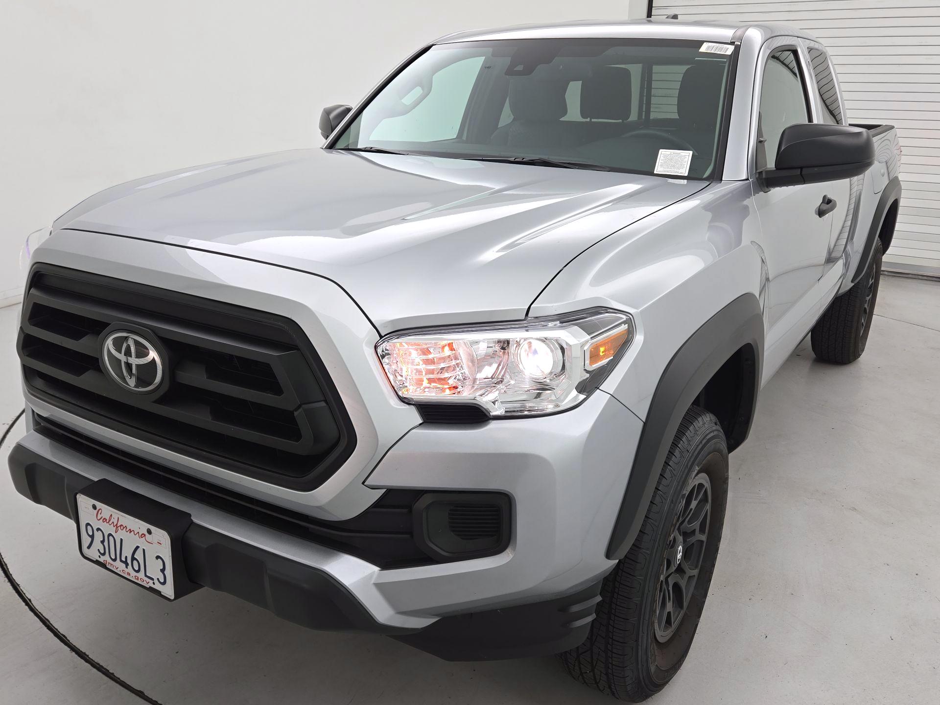 Thumbnail: 2022 Toyota Tacoma - 3