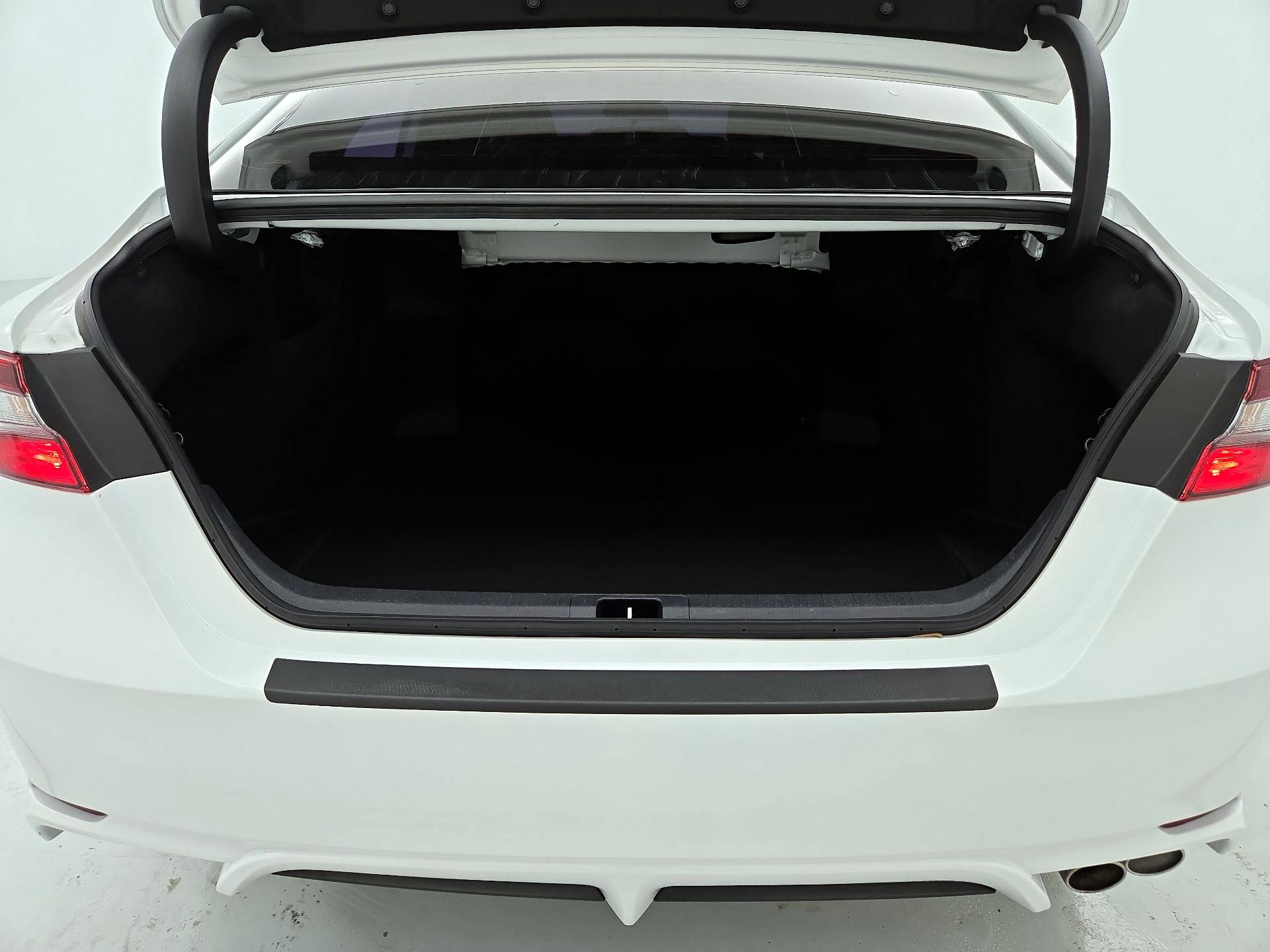 Thumbnail: 2024 Toyota Camry - 20
