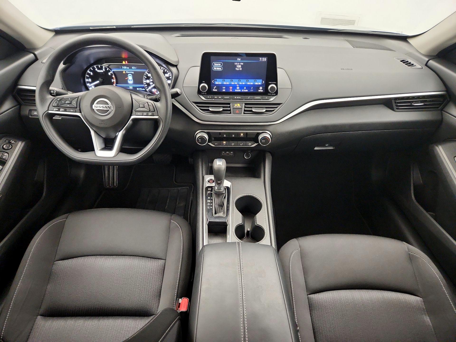 Thumbnail: 2020 Nissan Altima - 9