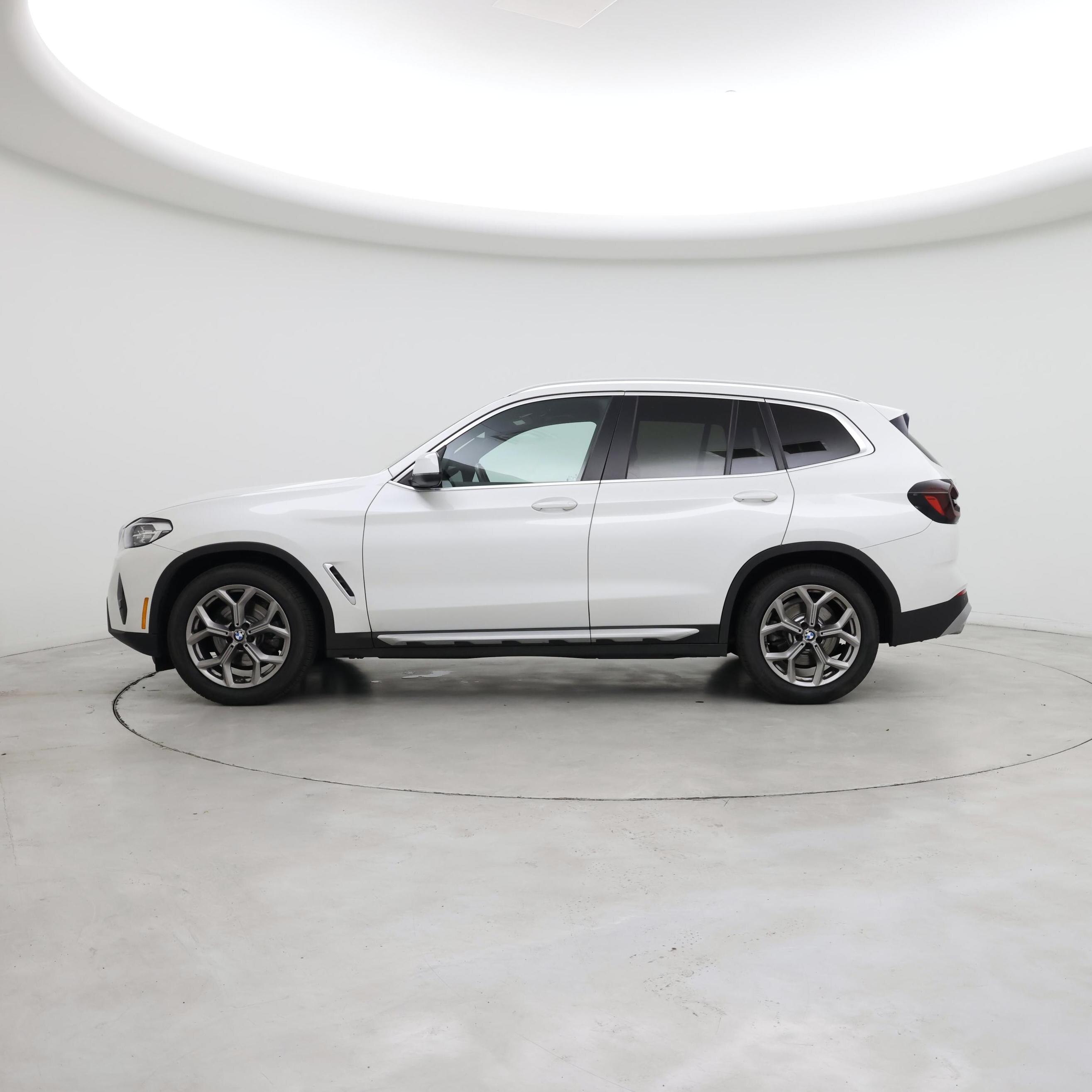 Thumbnail: 2022 BMW X3 - 3