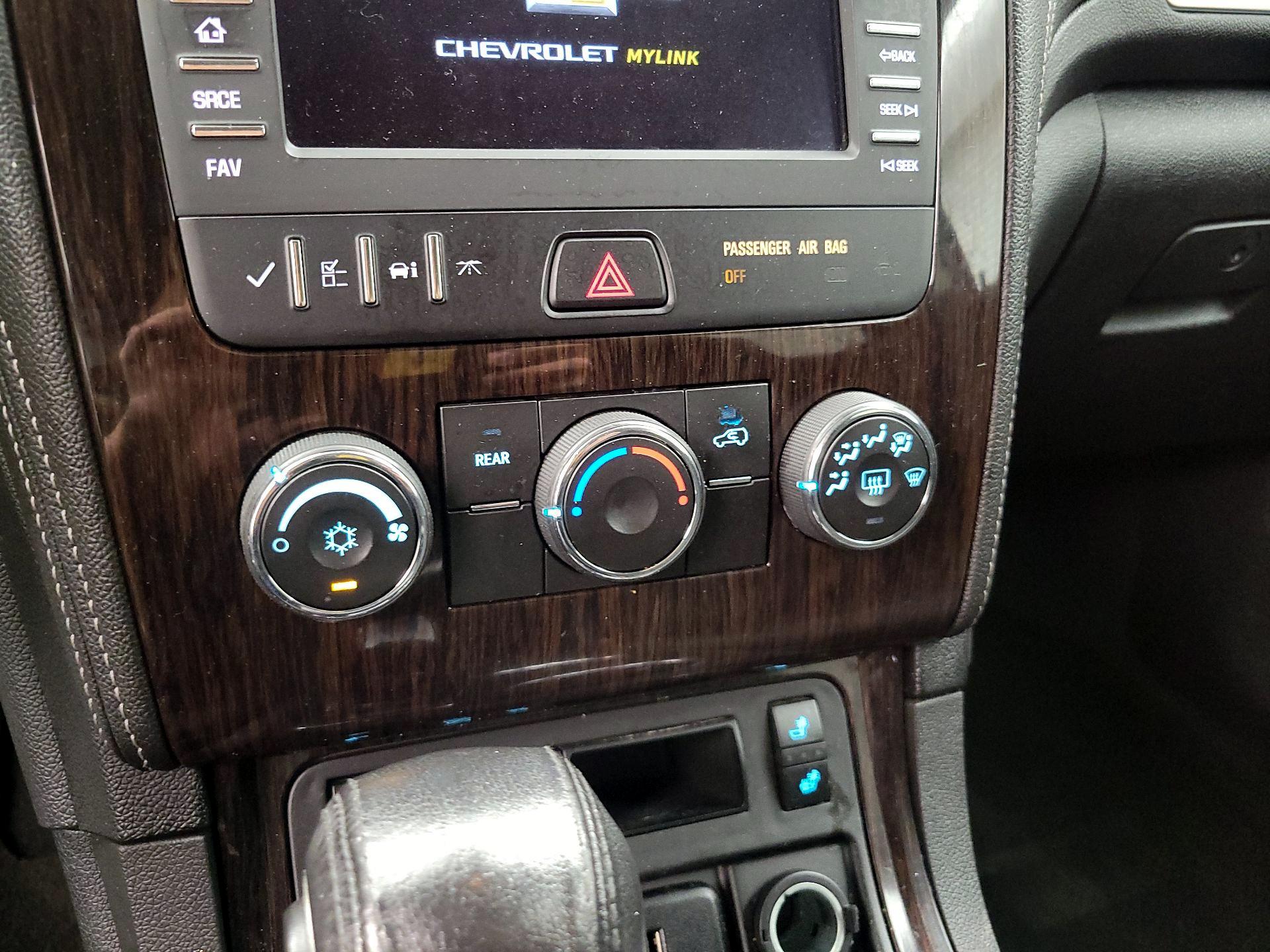Thumbnail: 2017 Chevrolet Traverse - 16