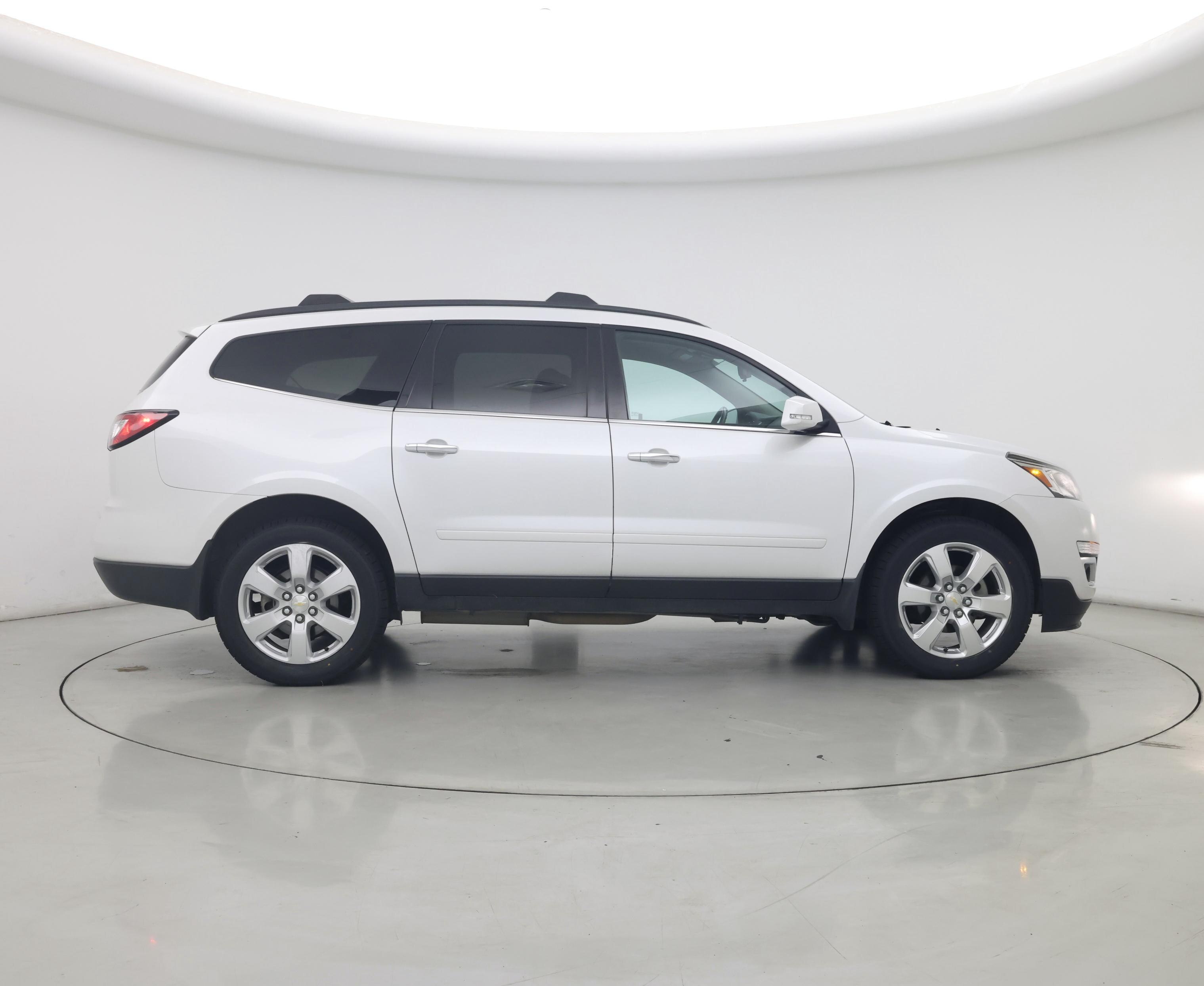 Thumbnail: 2017 Chevrolet Traverse - 7