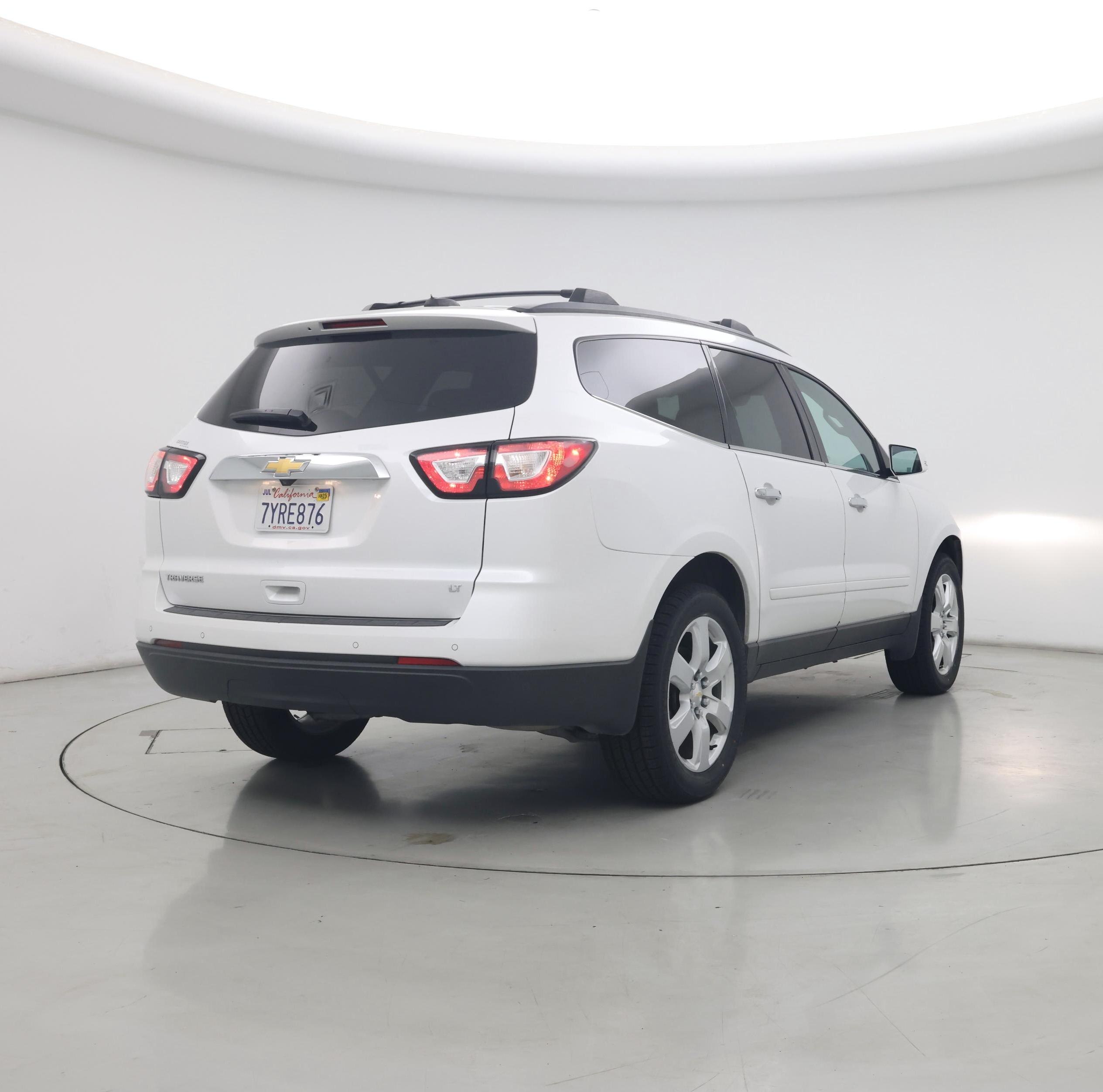 Thumbnail: 2017 Chevrolet Traverse - 8