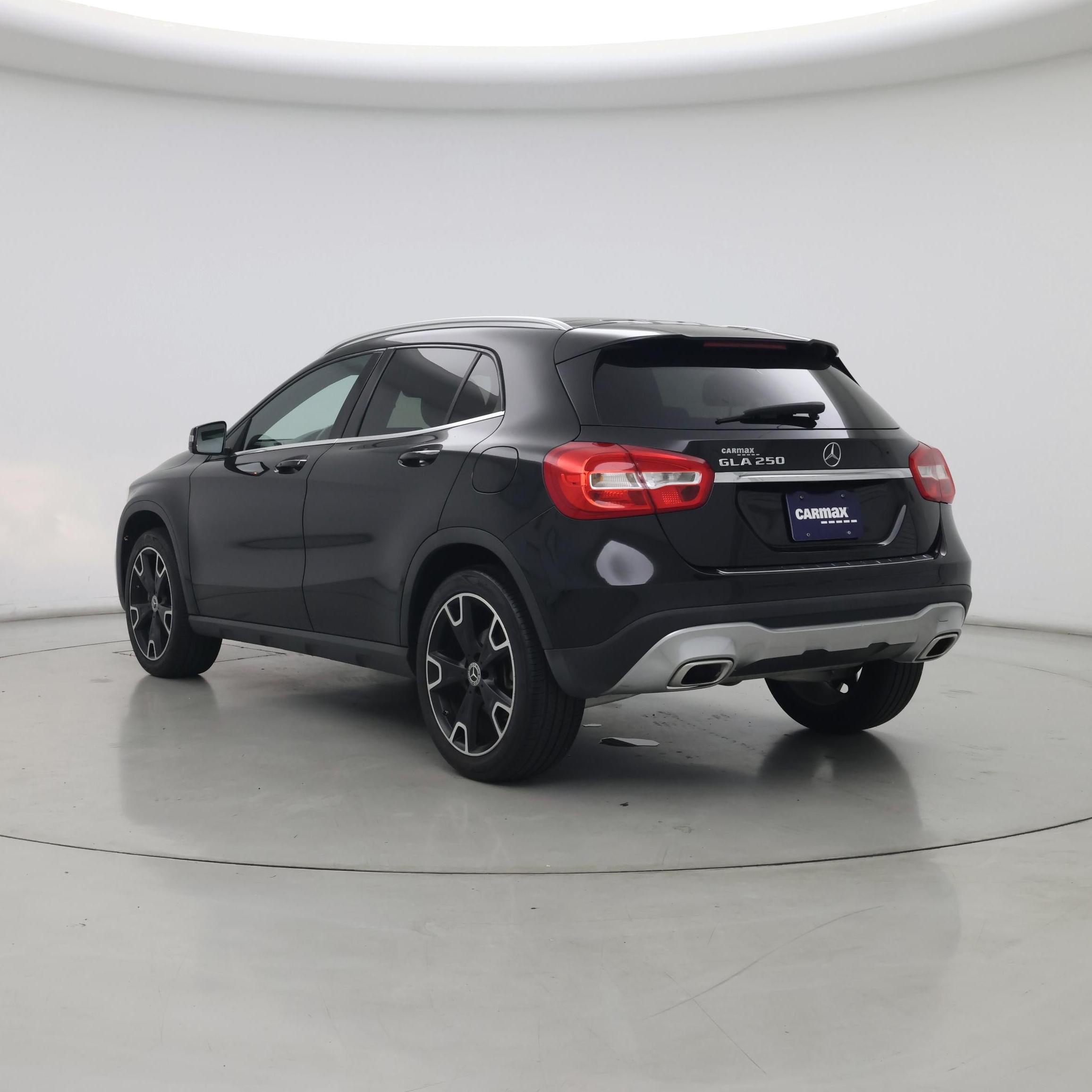 Thumbnail: 2020 Mercedes-Benz GLA - 2