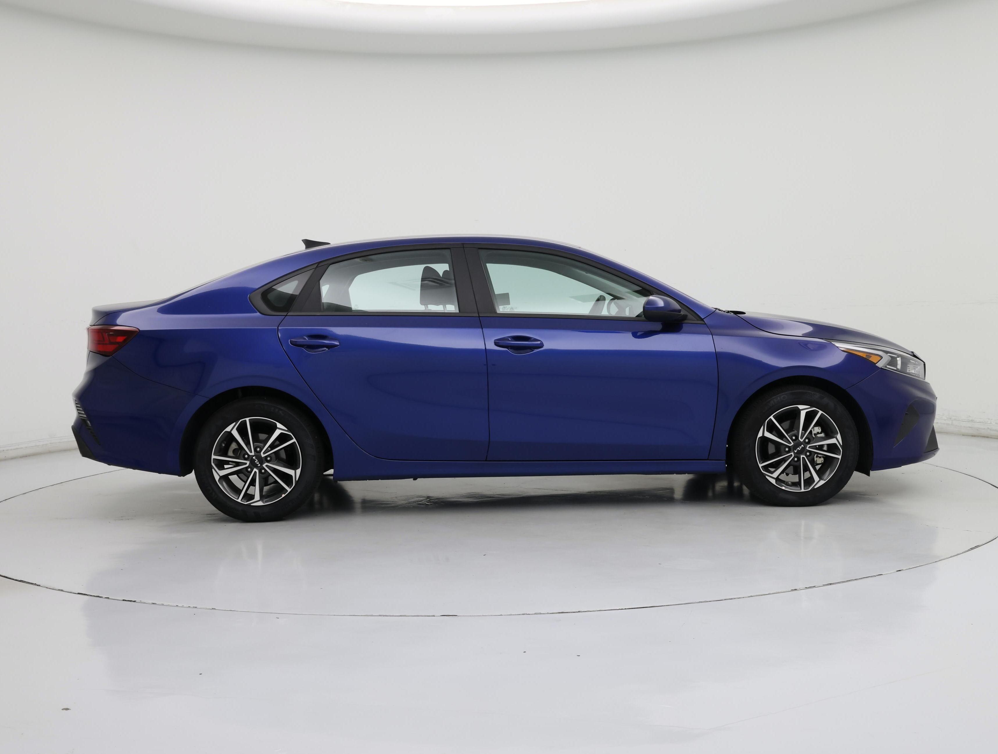 Thumbnail: 2024 Kia Forte - 7