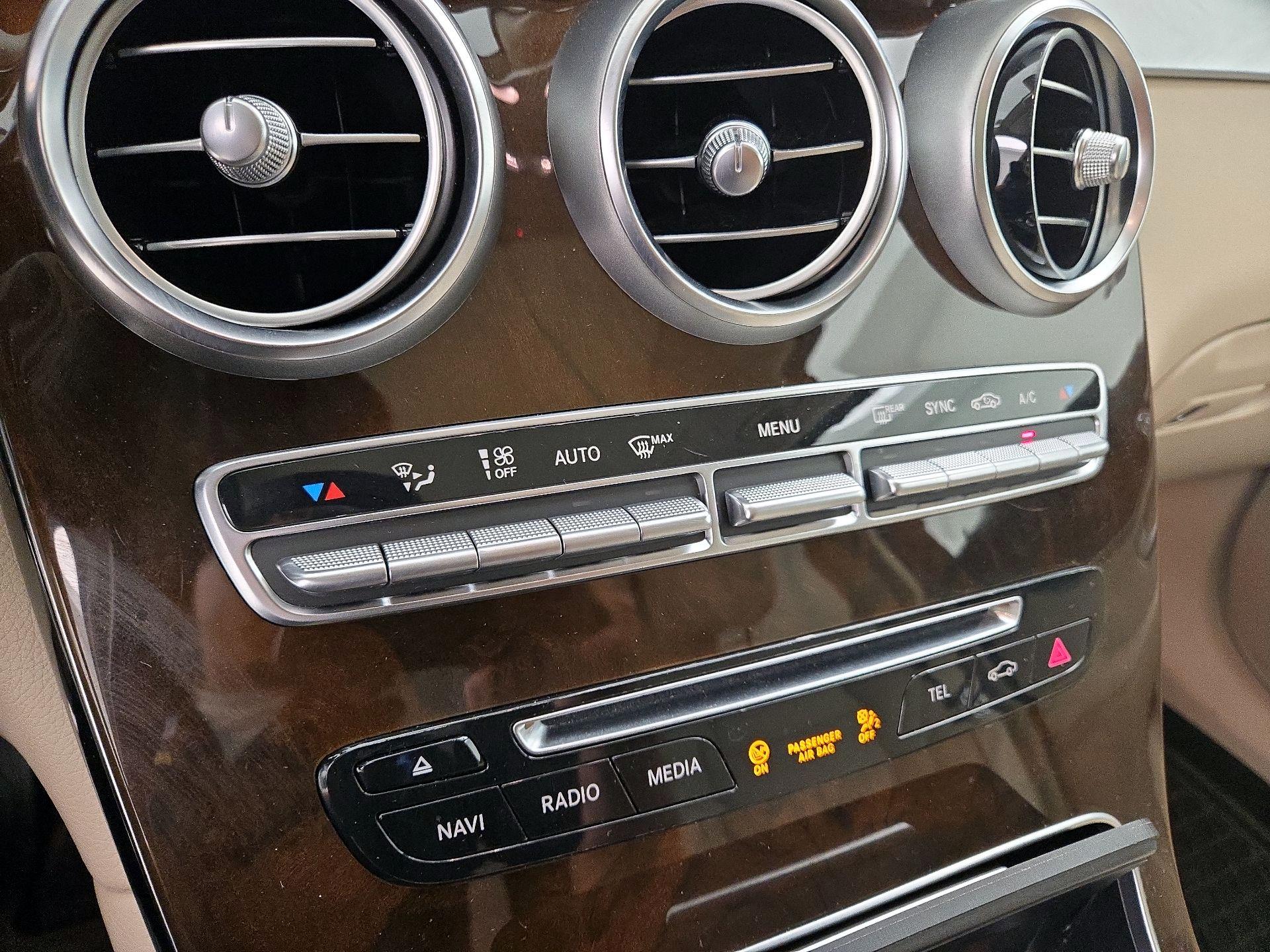 Thumbnail: 2019 Mercedes-Benz GLC - 14