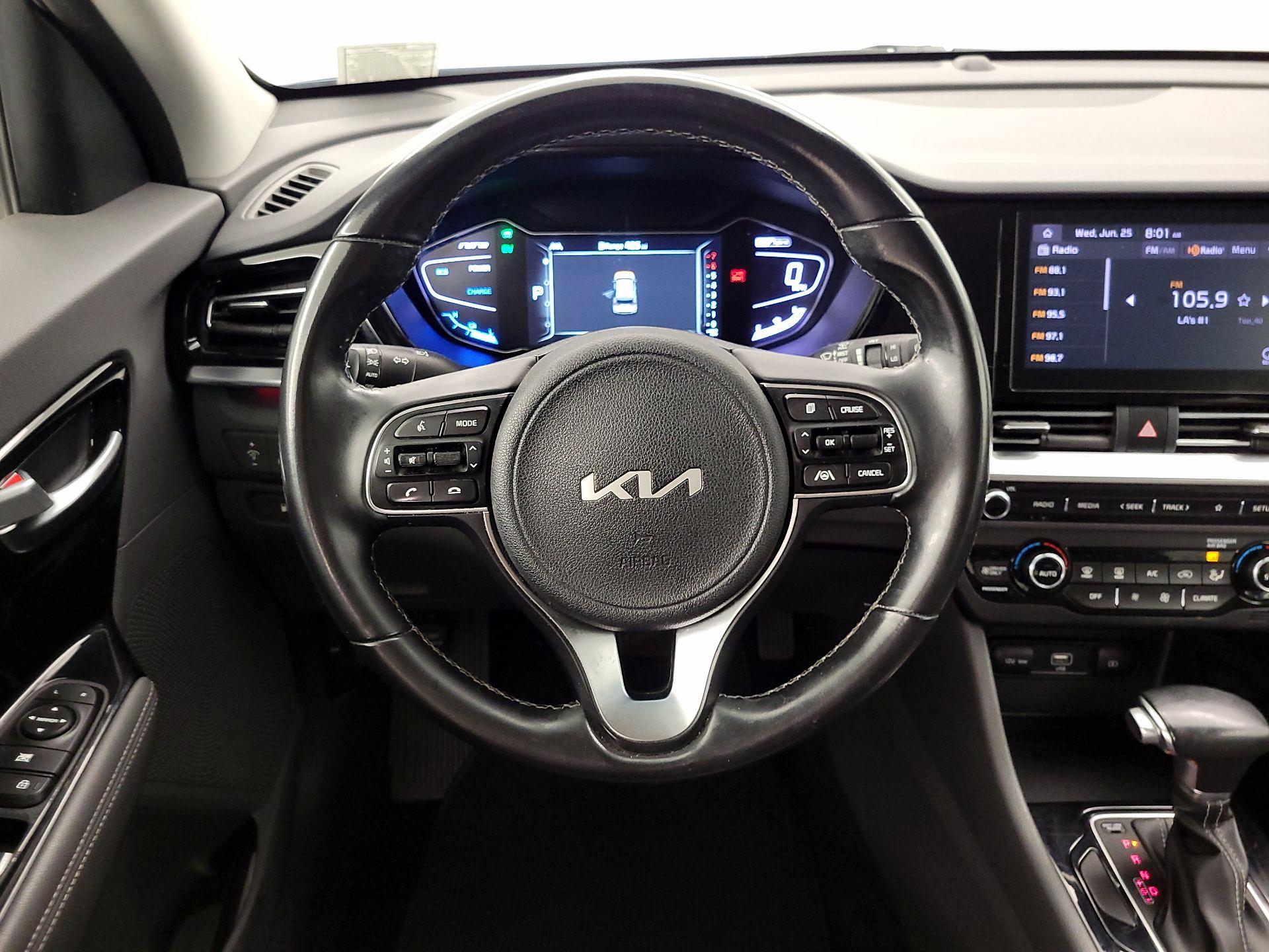 Thumbnail: 2022 Kia Niro - 10