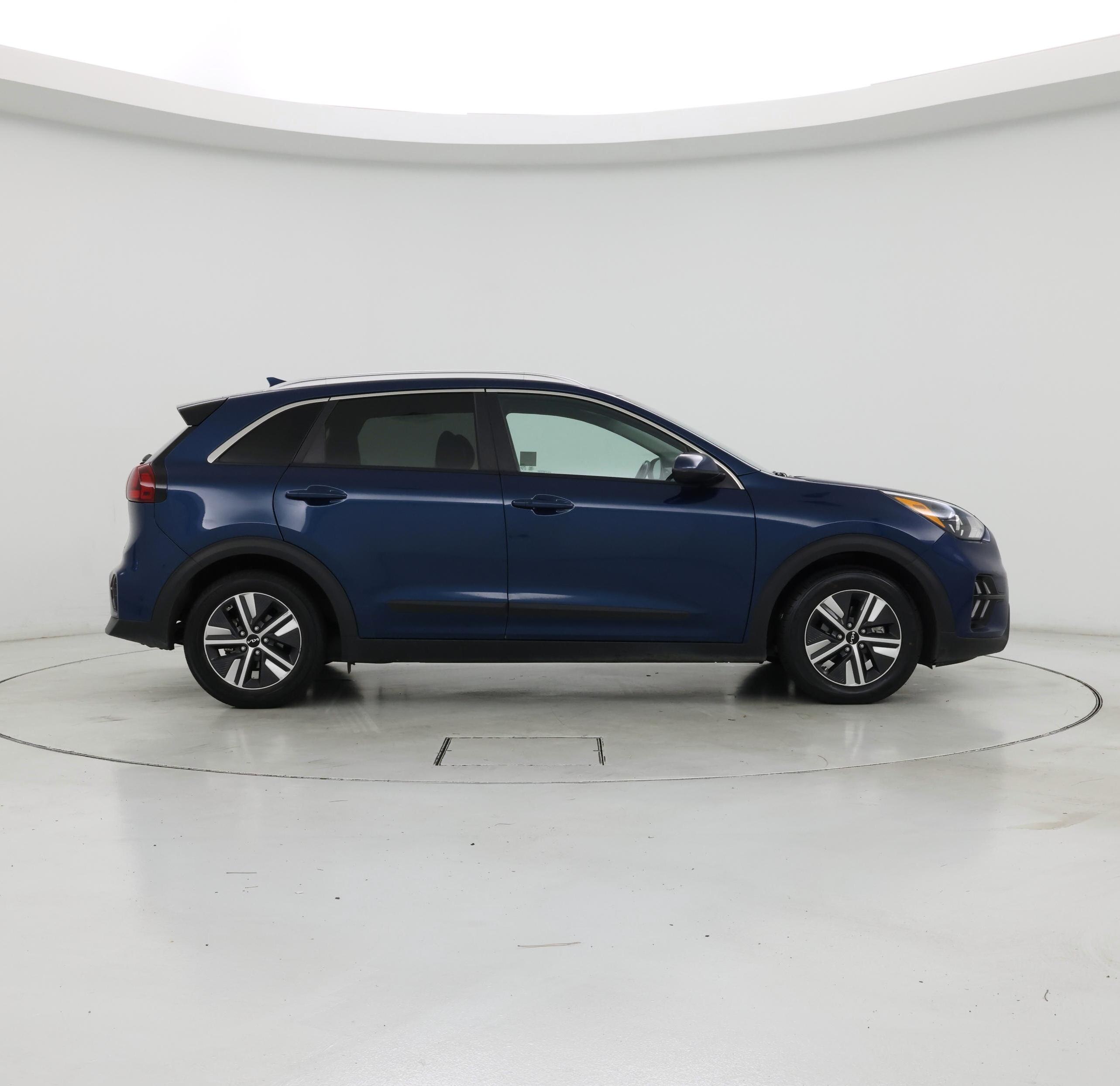 Thumbnail: 2022 Kia Niro - 7