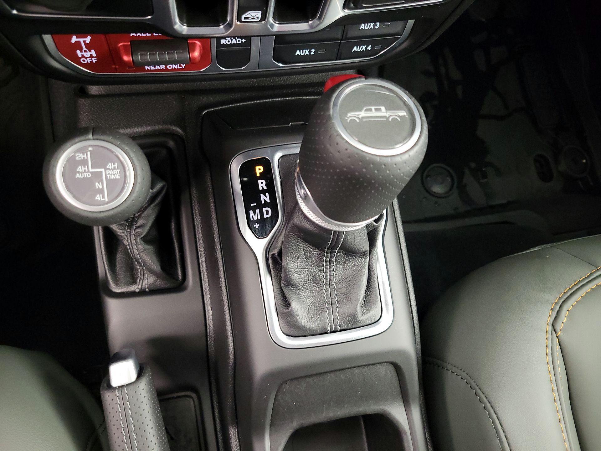 Thumbnail: 2025 Jeep Gladiator - 18