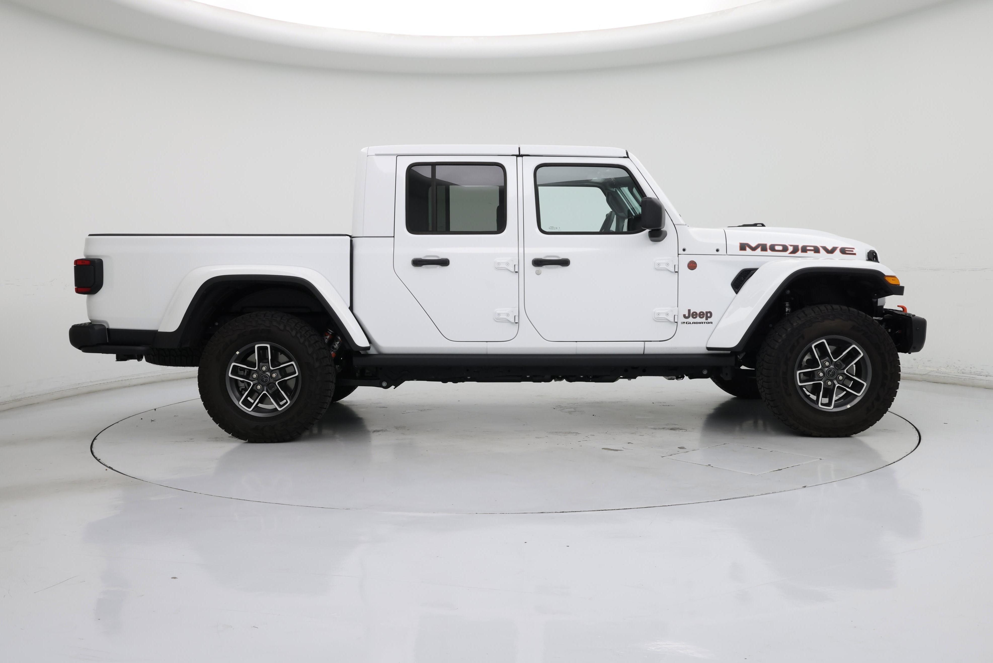 Thumbnail: 2025 Jeep Gladiator - 7
