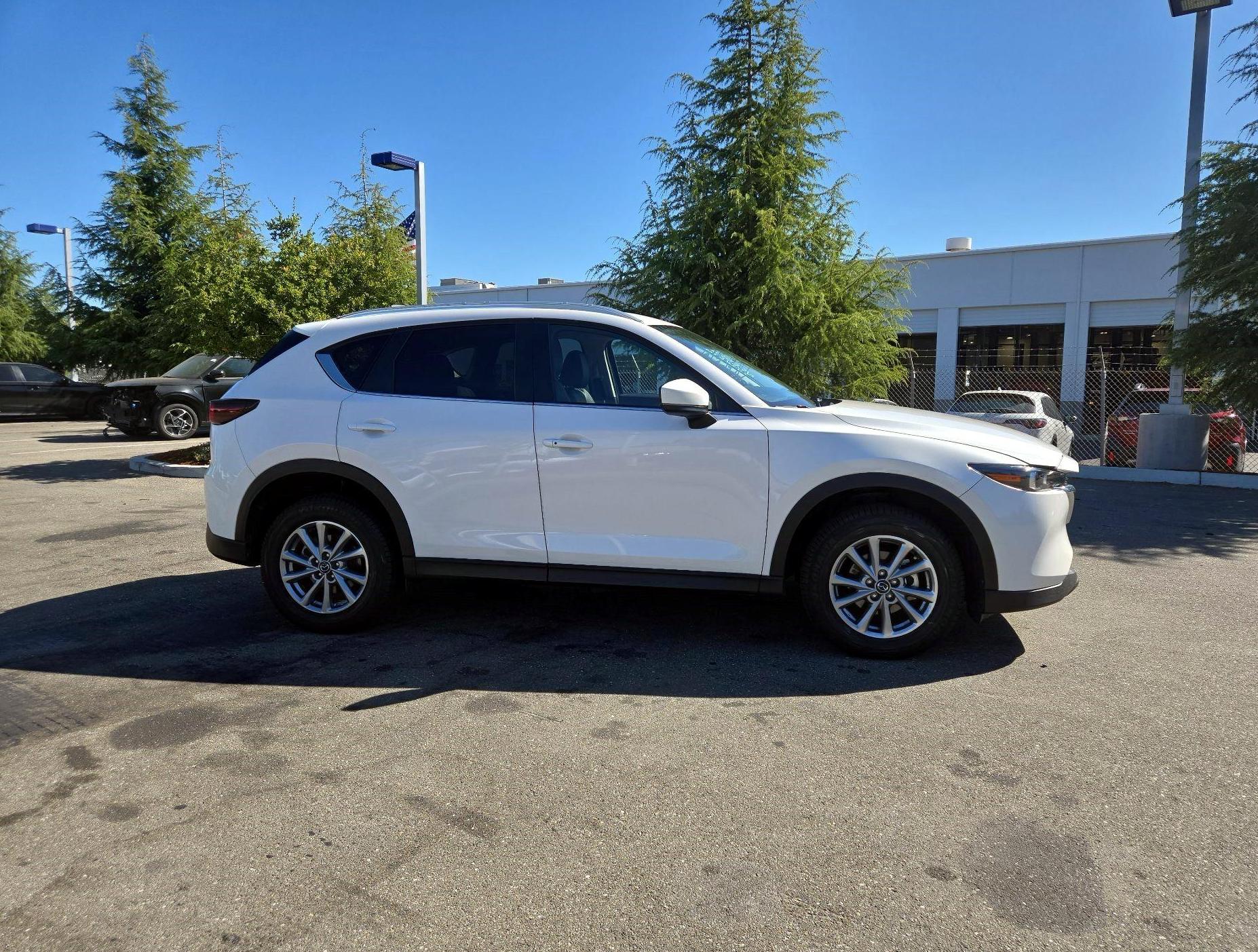 Thumbnail: 2022 Mazda CX-5 - 4